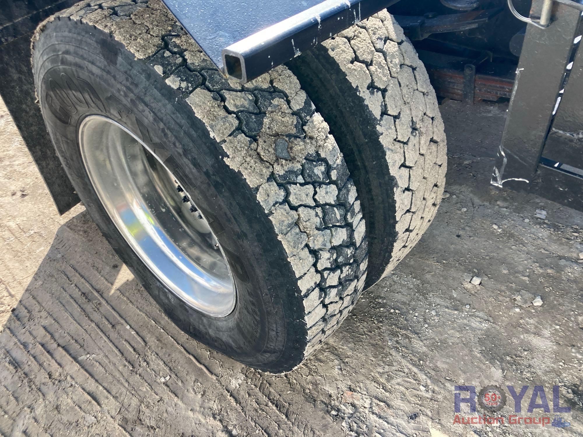 2000 Ford F650 Hook Lift Truck