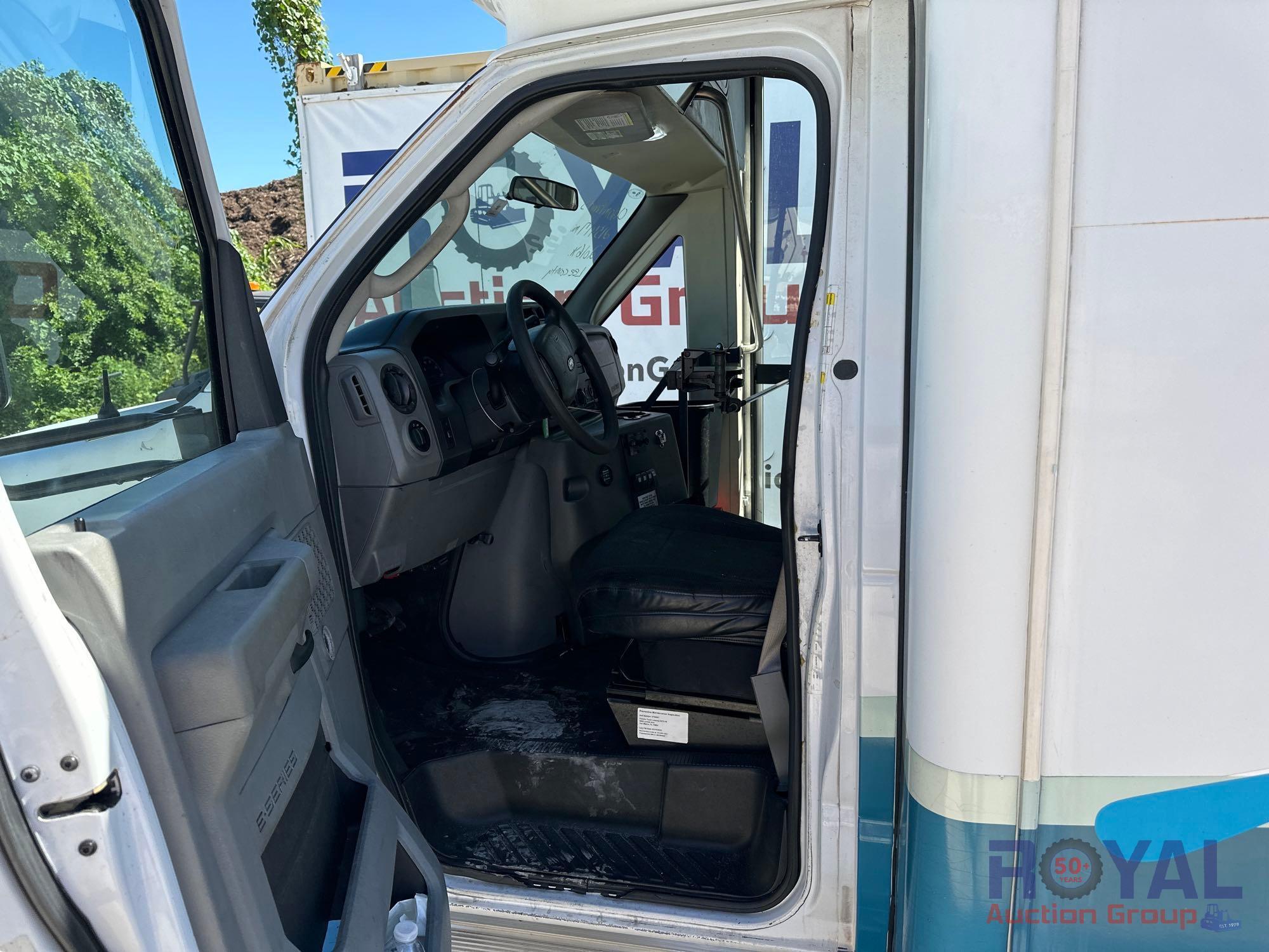 2016 Ford E450 Passenger Shuttle Bus