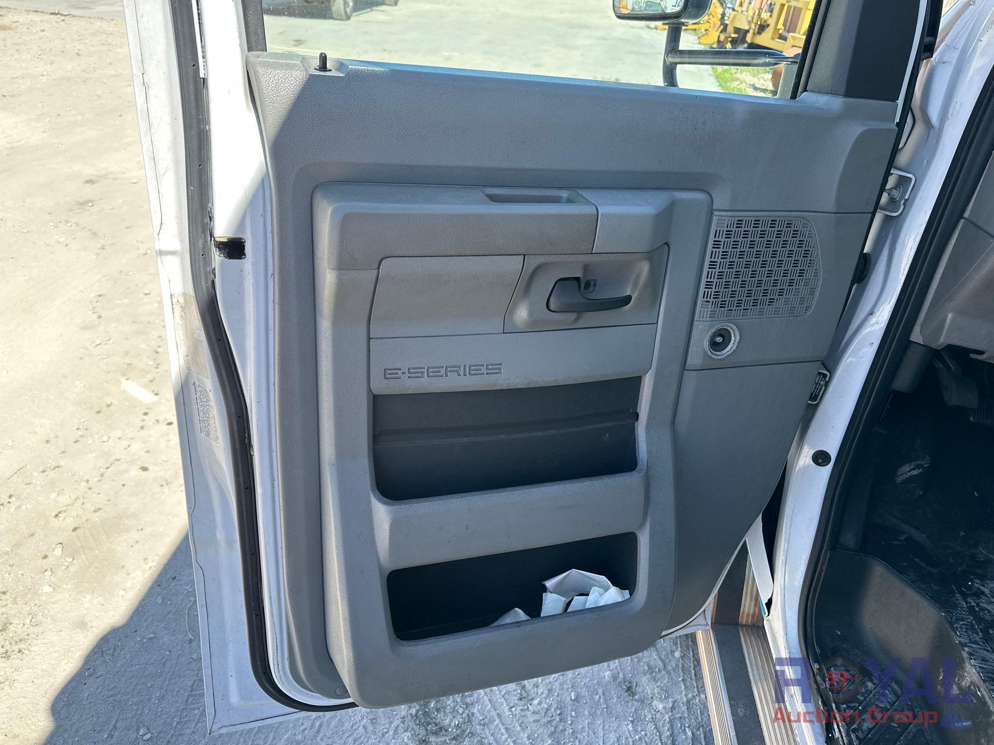 2016 Ford E450 Passenger Shuttle Bus
