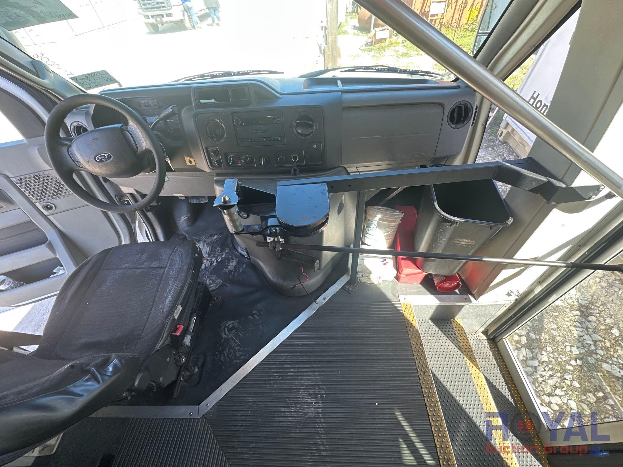 2016 Ford E450 Passenger Shuttle Bus