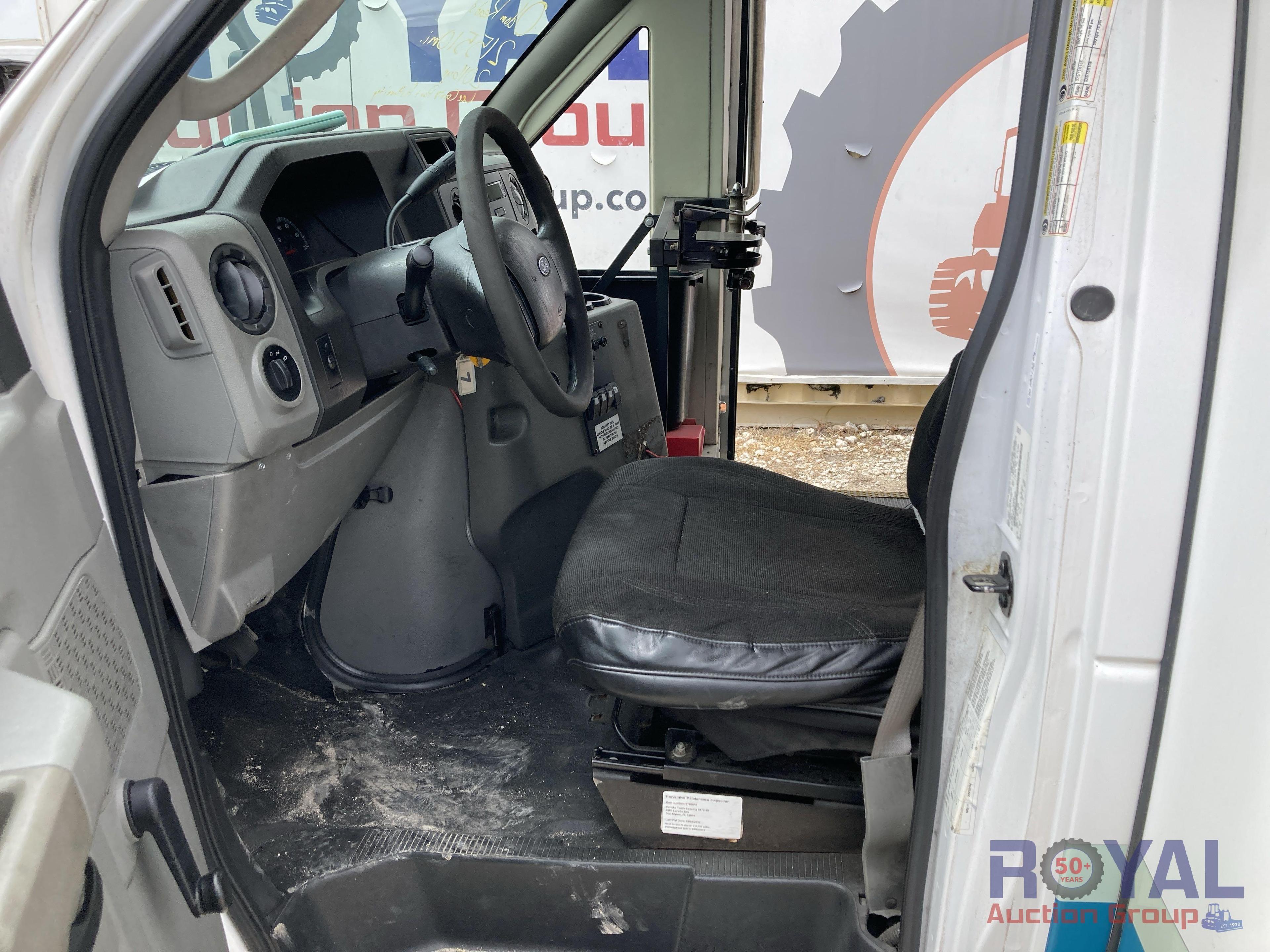 2016 Ford E450 Passenger Shuttle Bus