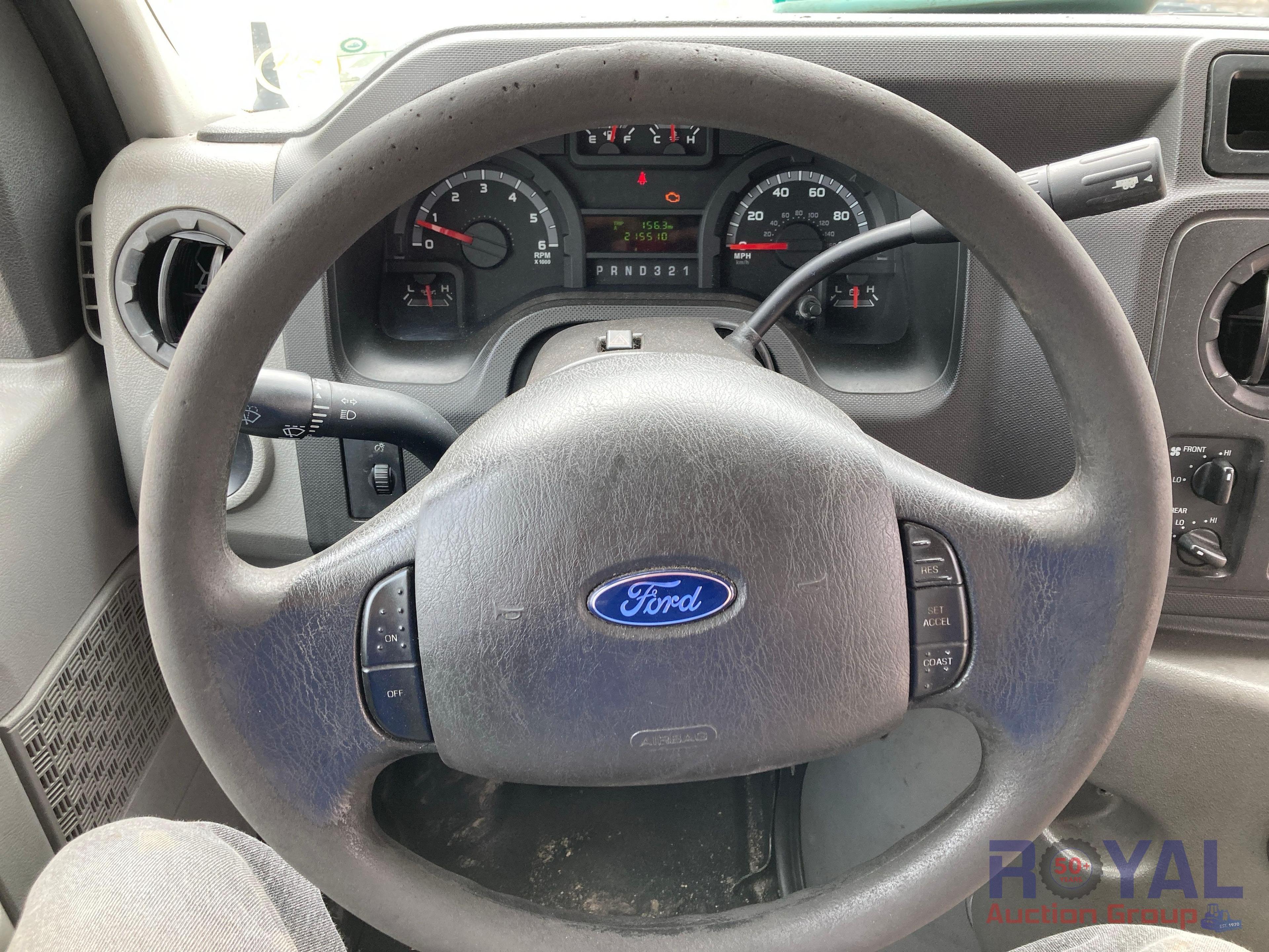 2016 Ford E450 Passenger Shuttle Bus