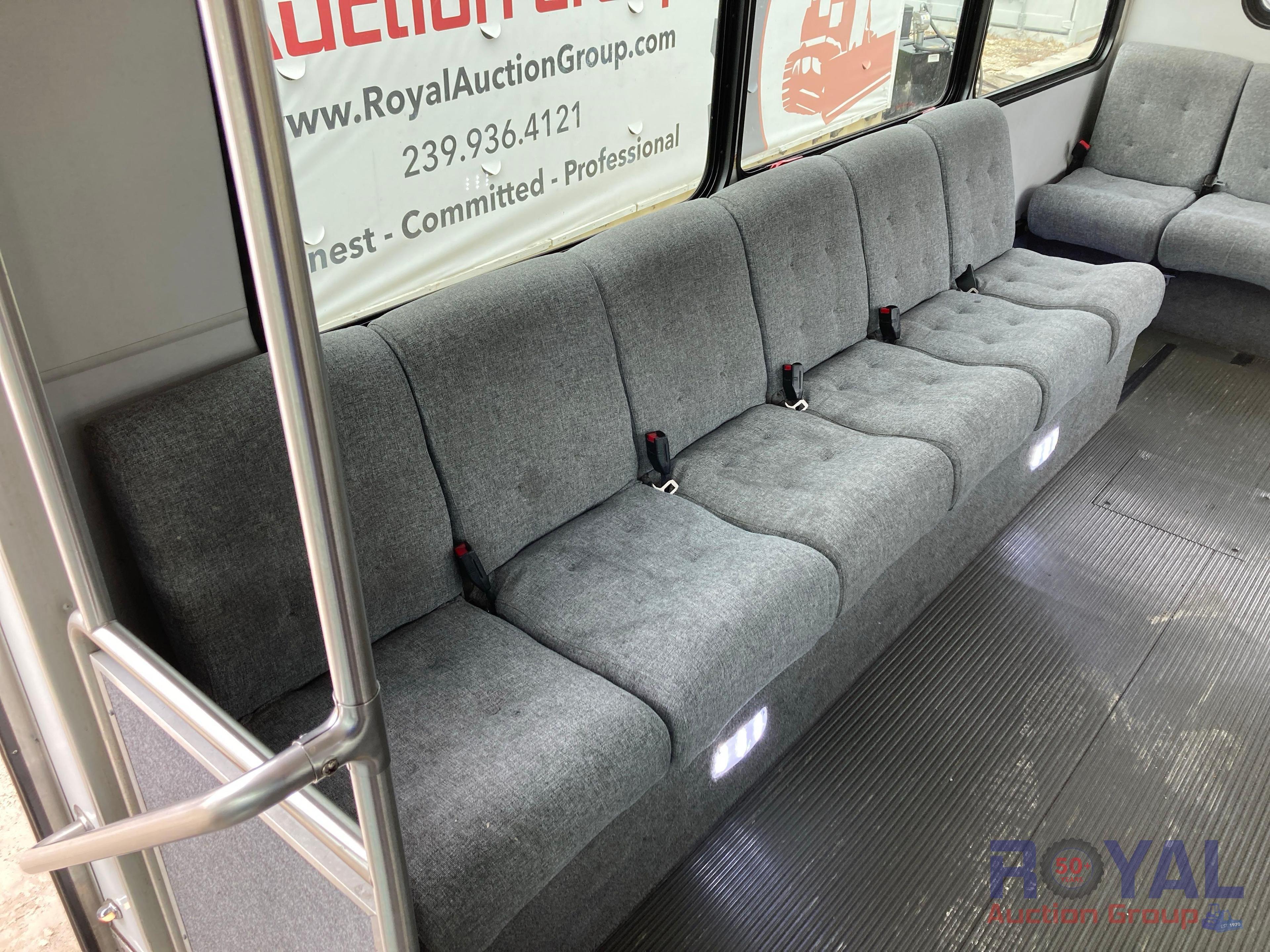 2016 Ford E450 Passenger Shuttle Bus