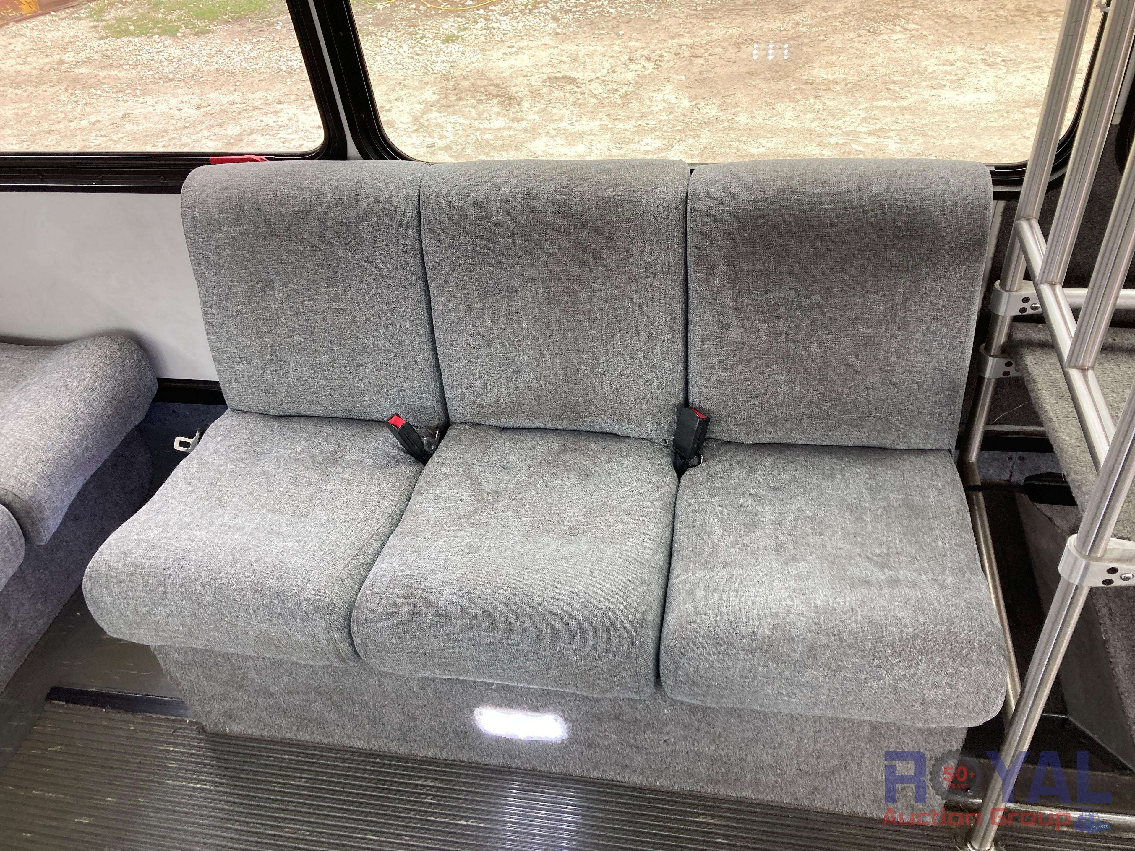 2016 Ford E450 Passenger Shuttle Bus