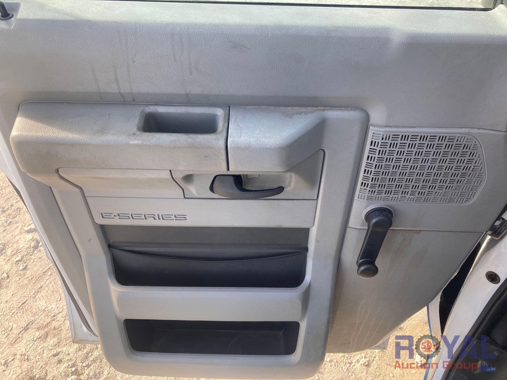 2015 Ford E350 Shuttle Bus