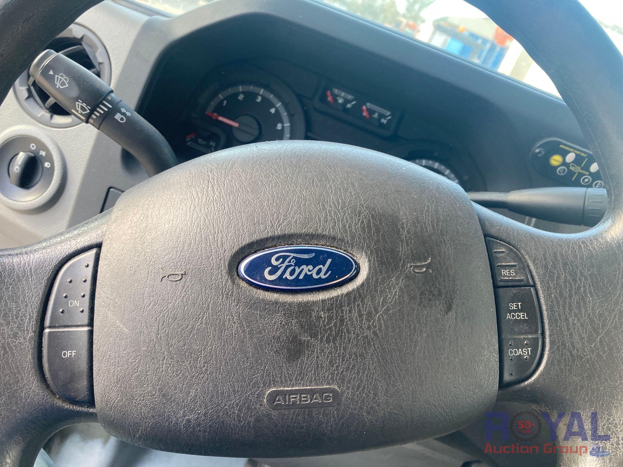 2015 Ford E350 Shuttle Bus