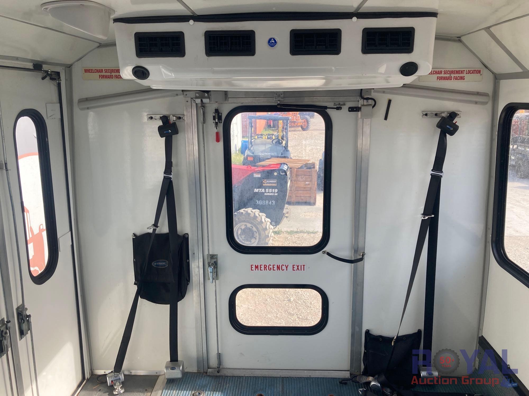 2015 Ford E350 Shuttle Bus