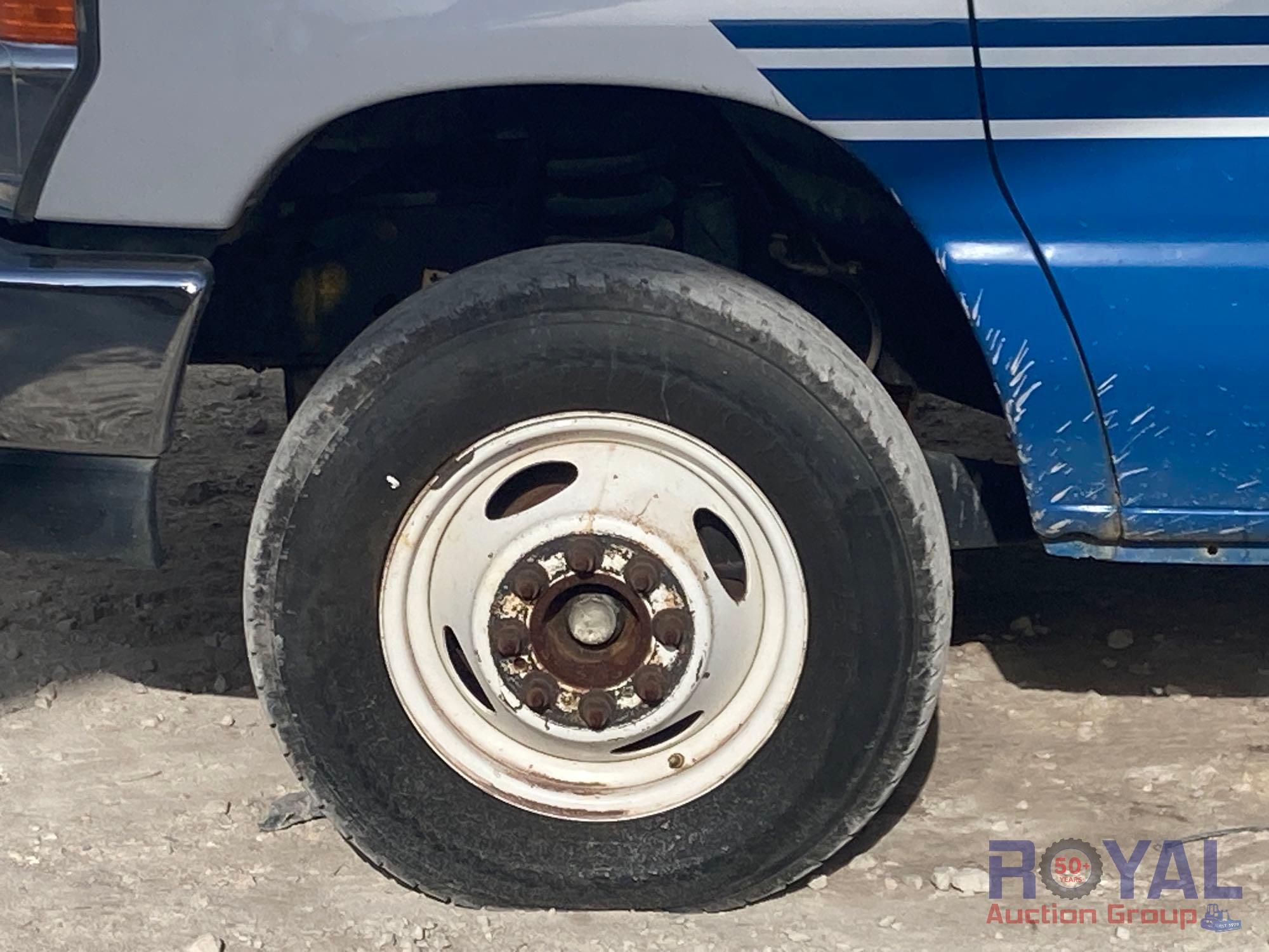 2015 Ford E350 Shuttle Bus