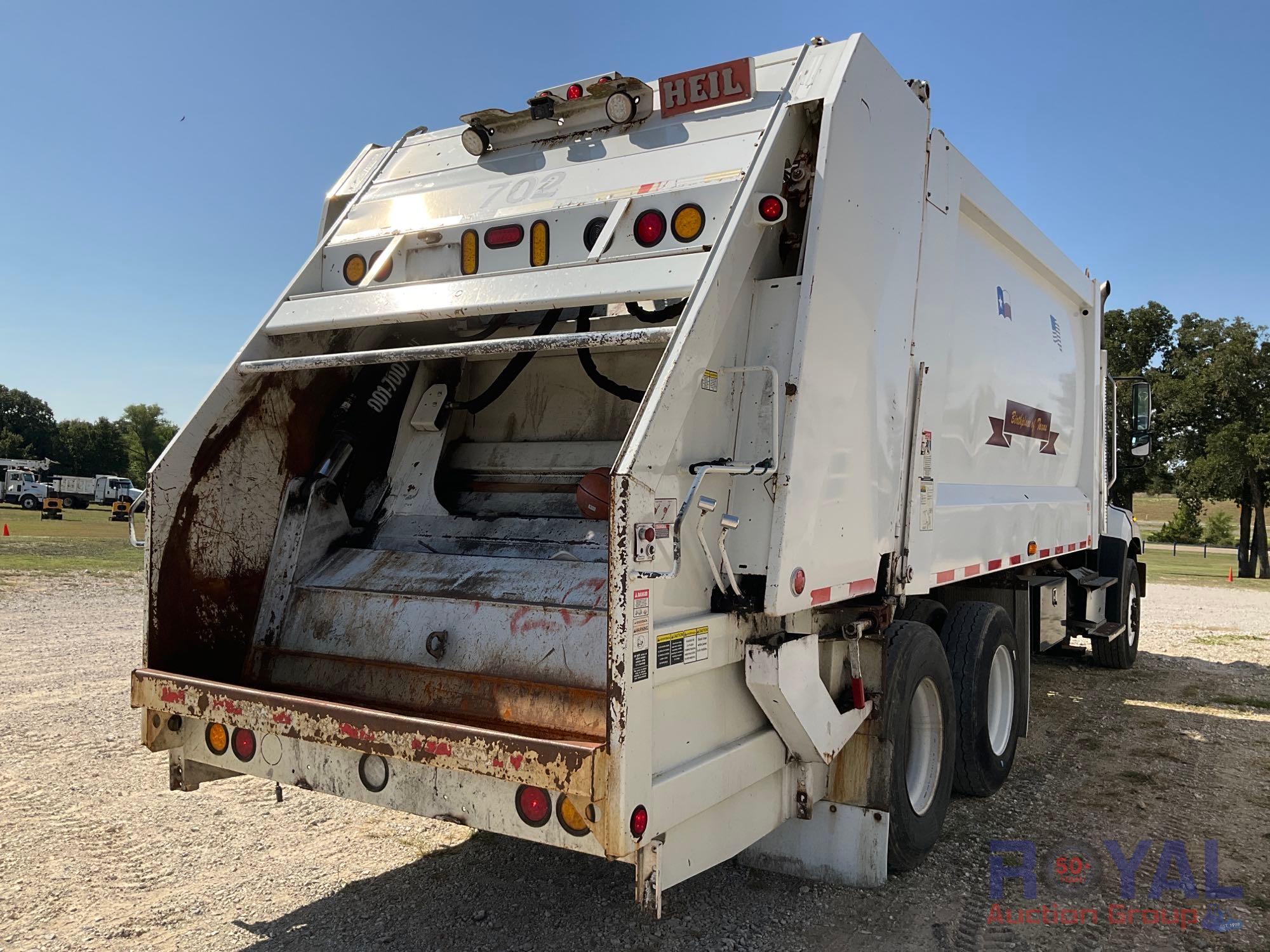 2015 Freightliner 108SD Heil 612-3201 Rear Loader Garbage Truck