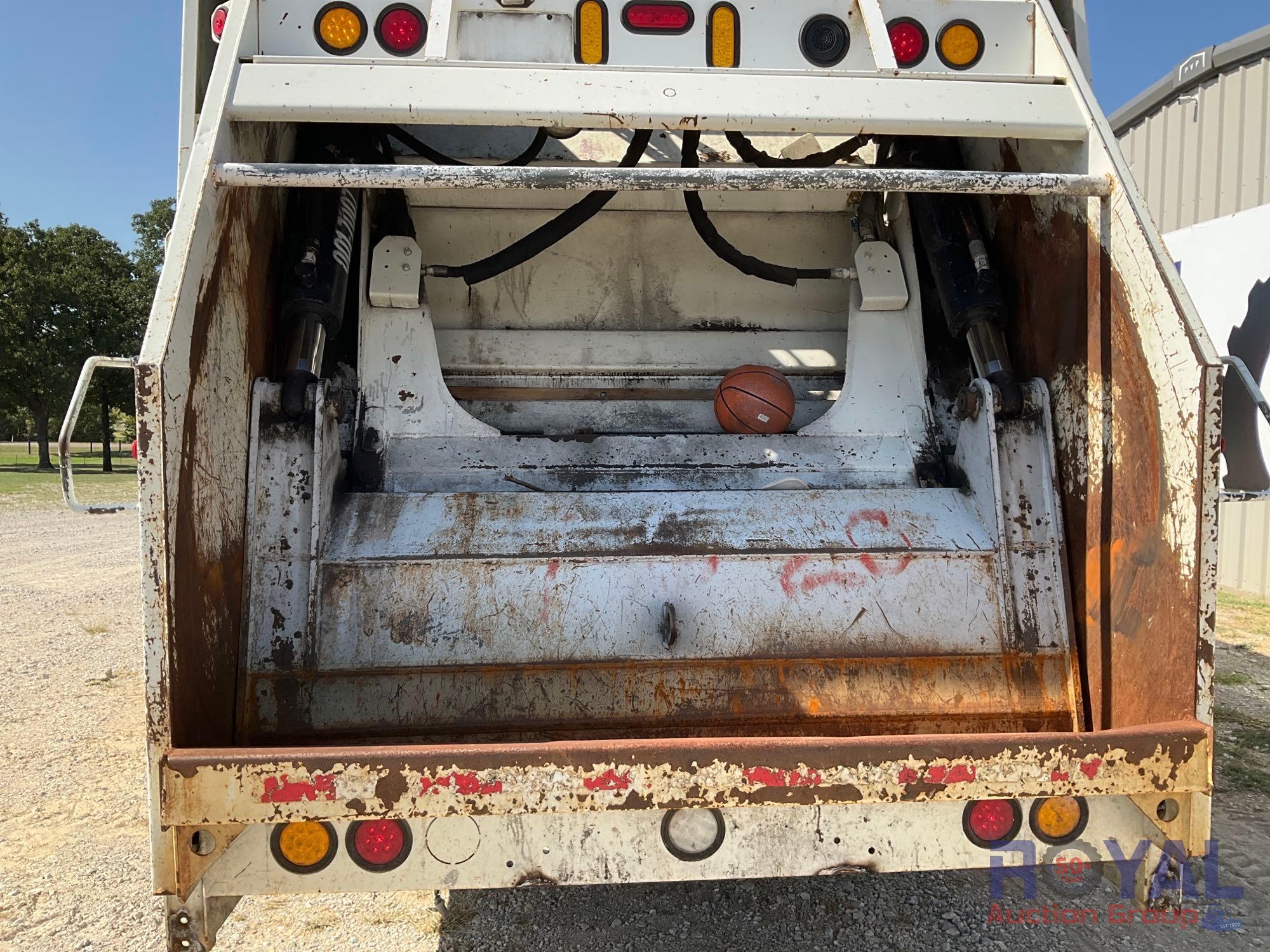 2015 Freightliner 108SD Heil 612-3201 Rear Loader Garbage Truck