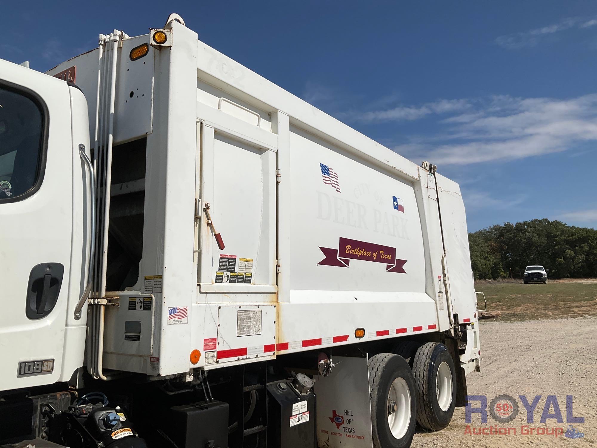 2015 Freightliner 108SD Heil 612-3201 Rear Loader Garbage Truck