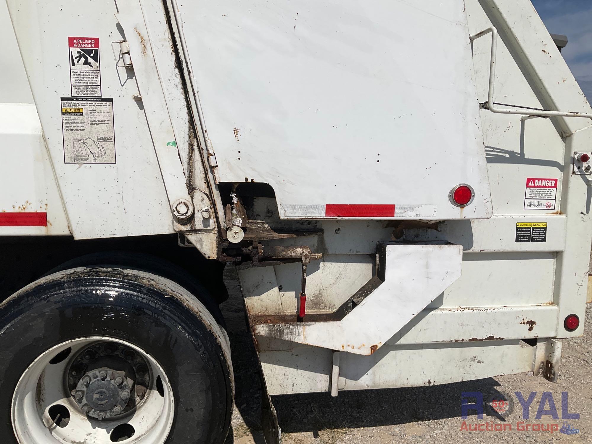 2015 Freightliner 108SD Heil 612-3201 Rear Loader Garbage Truck