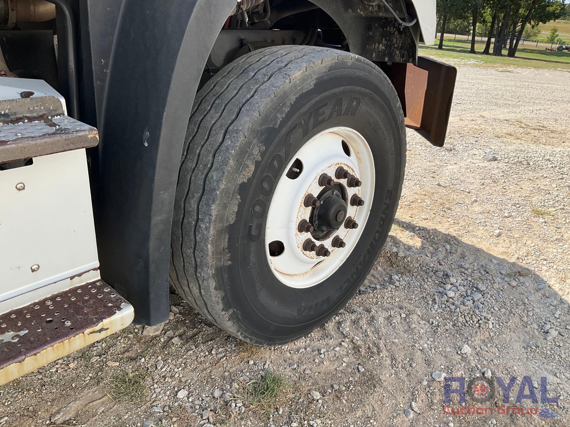 2015 Freightliner 108SD Heil 612-3201 Rear Loader Garbage Truck