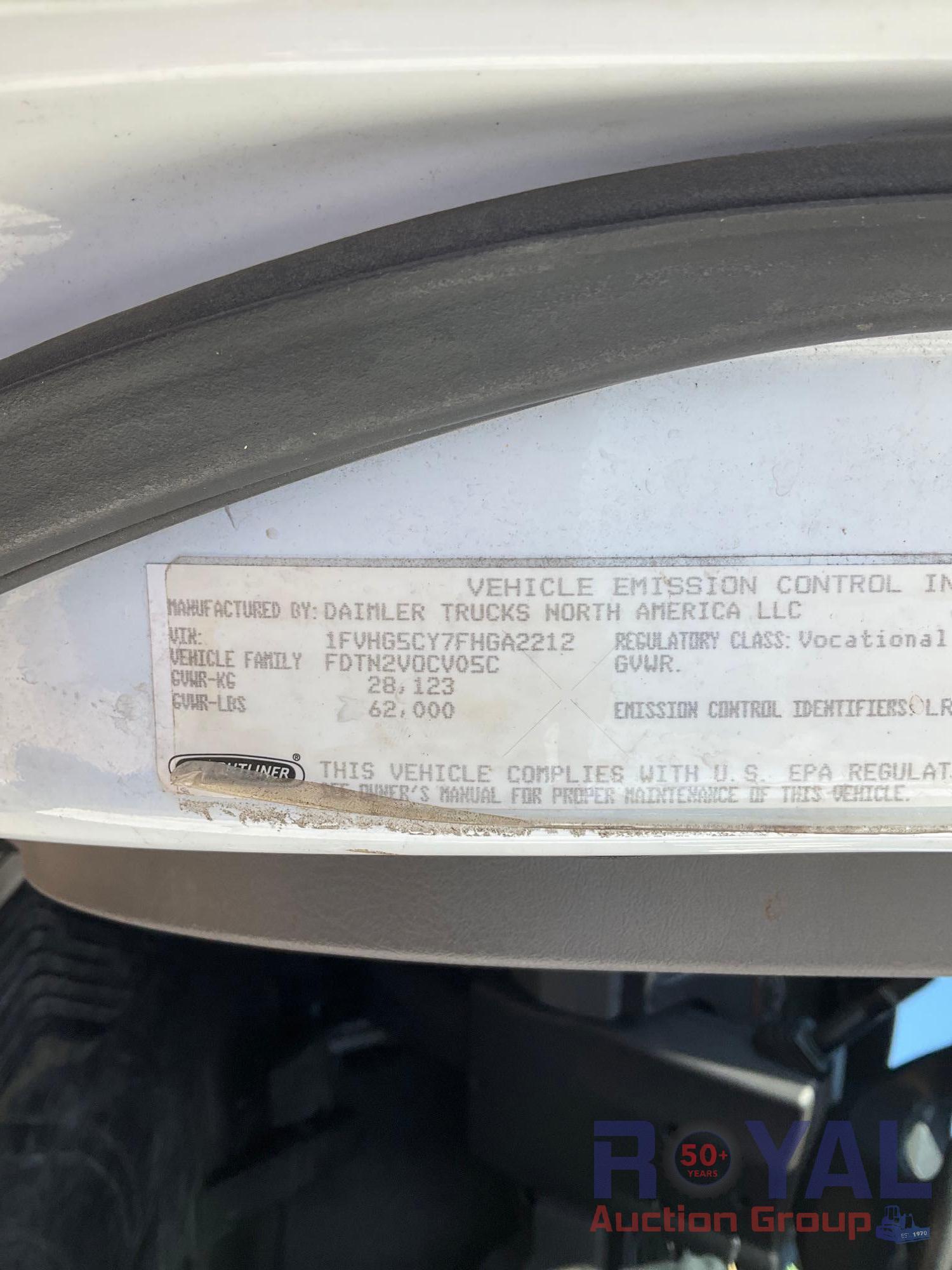 2015 Freightliner 108SD Heil 612-3201 Rear Loader Garbage Truck
