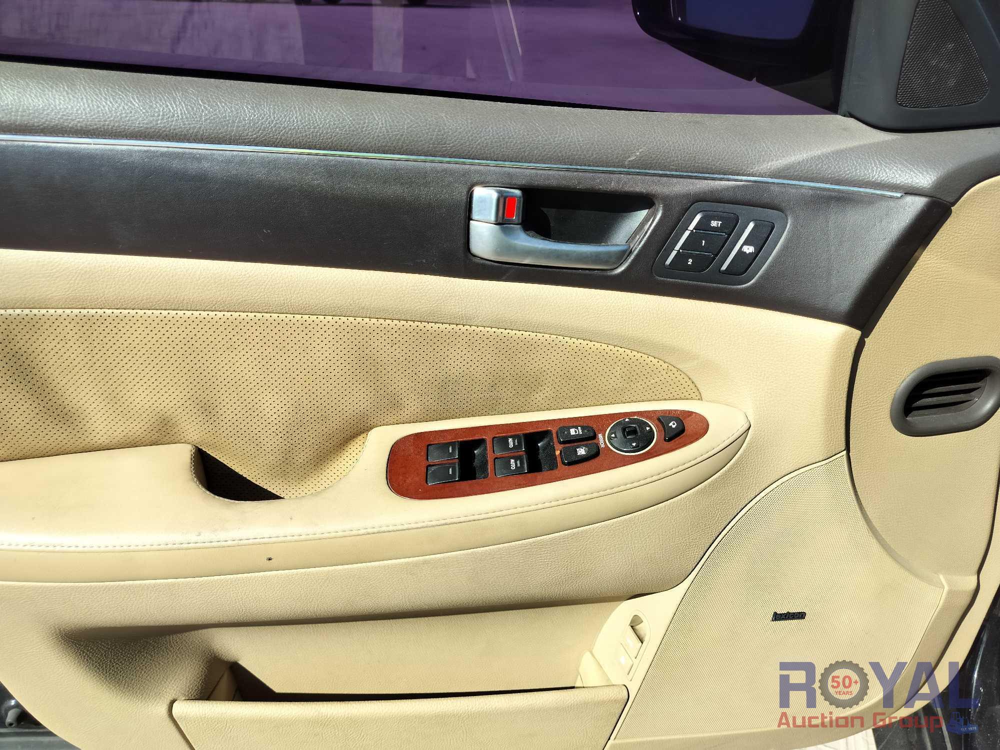 2012 Hyundai Genesis Sedan