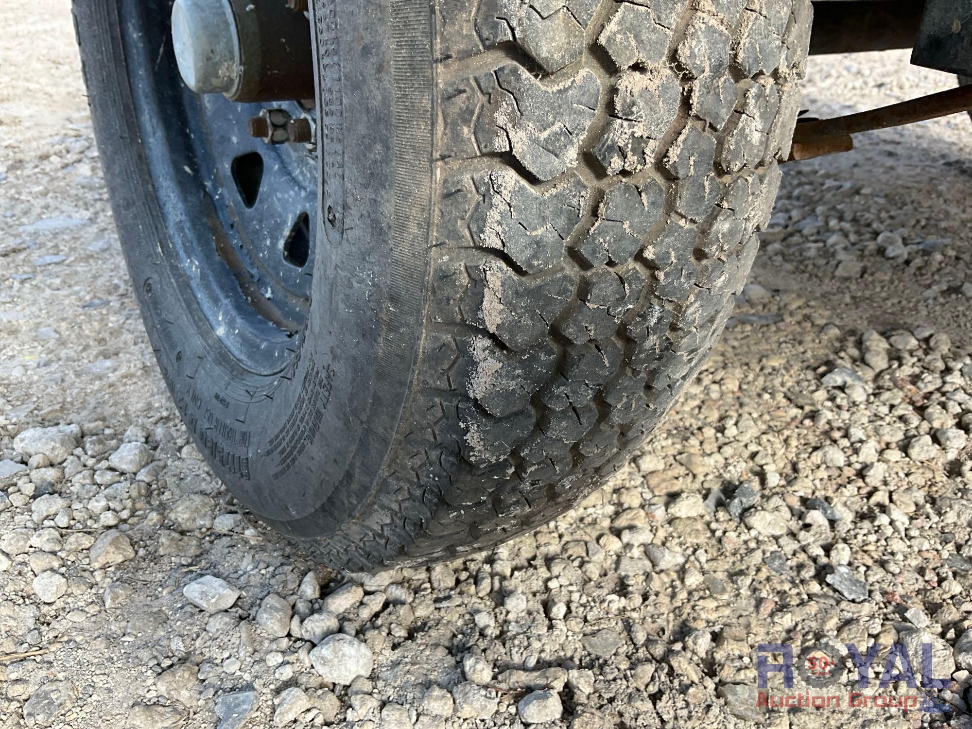2016 Terex RL4 S/A Towable Light Tower