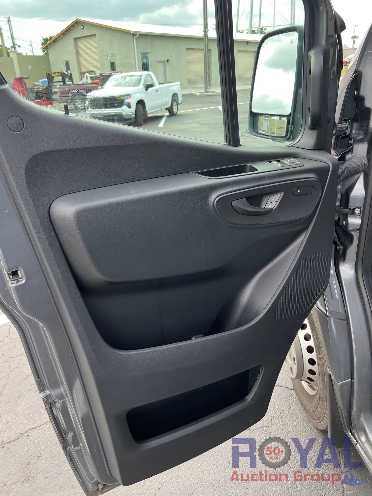 2021 Mercedes-Benz Sprinter 4500 XL Extended Dually Catering Van Food Prep Custom Built Van