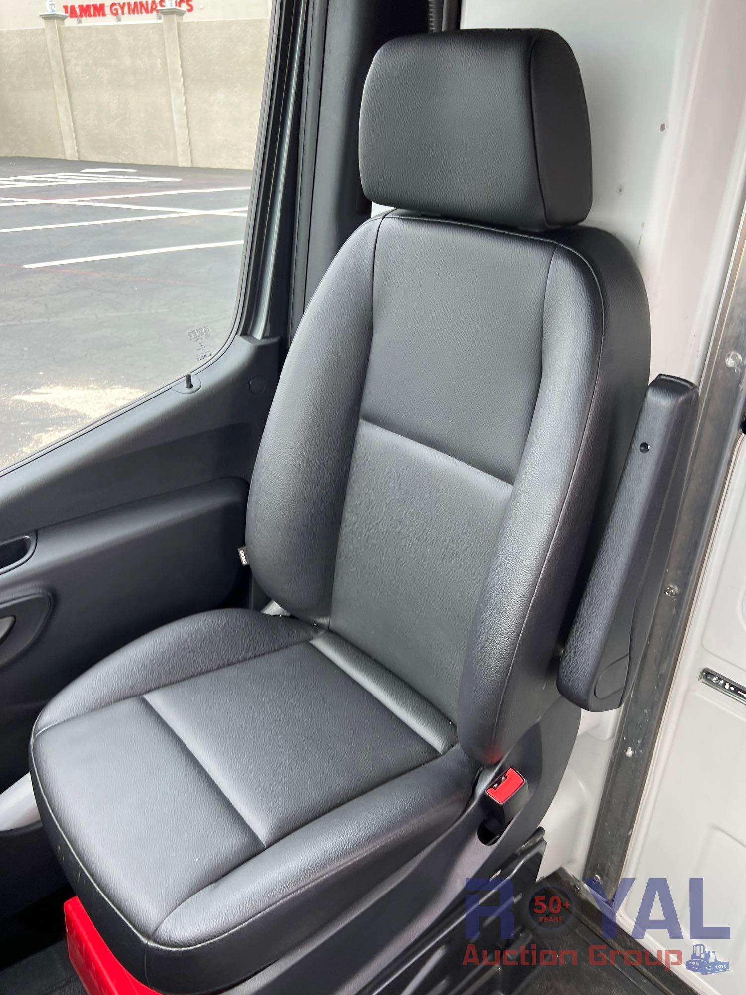 2021 Mercedes-Benz Sprinter 4500 XL Extended Dually Catering Van Food Prep Custom Built Van