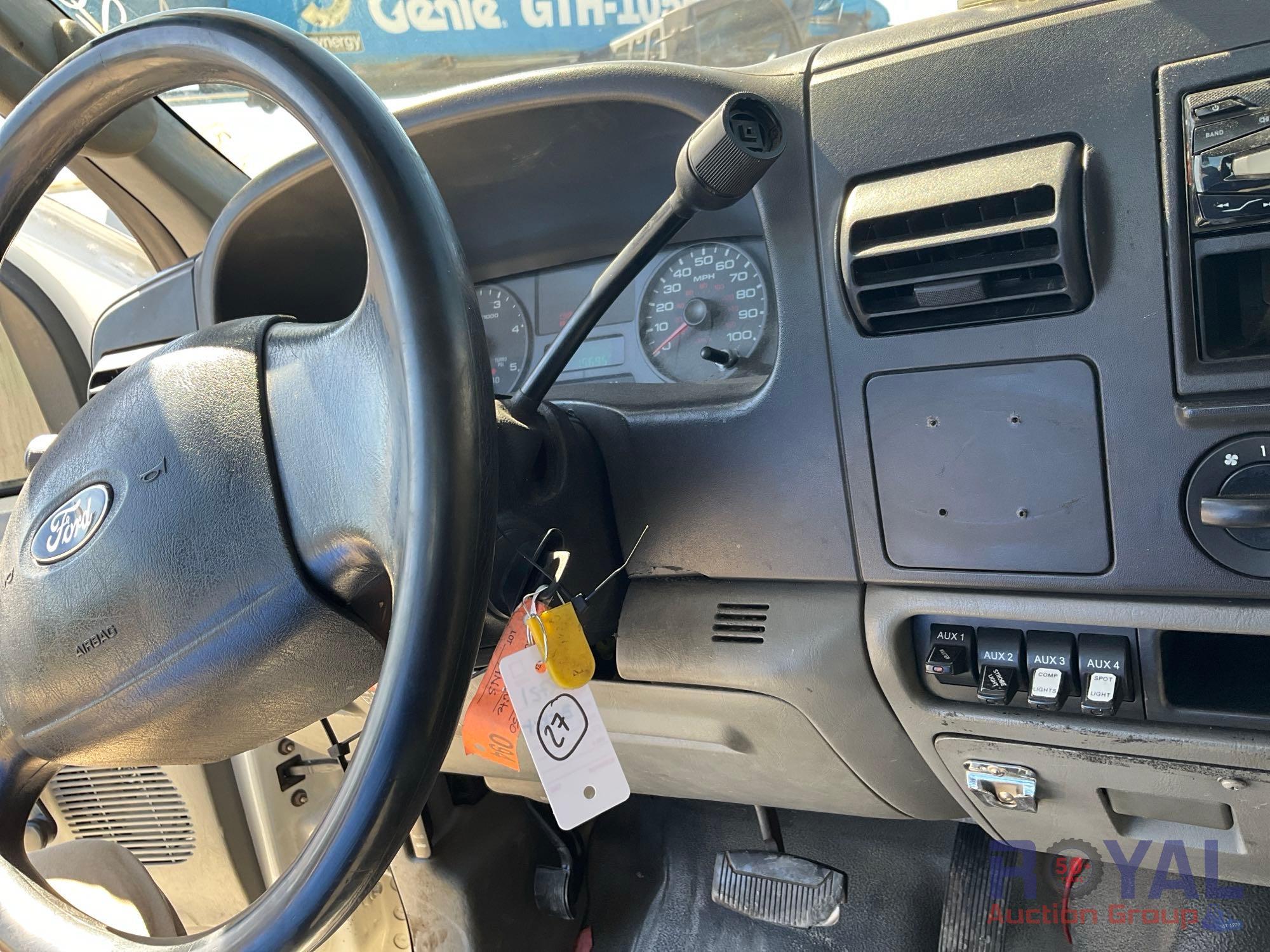 2006 Ford F350 Altec AT200A Bucket Truck