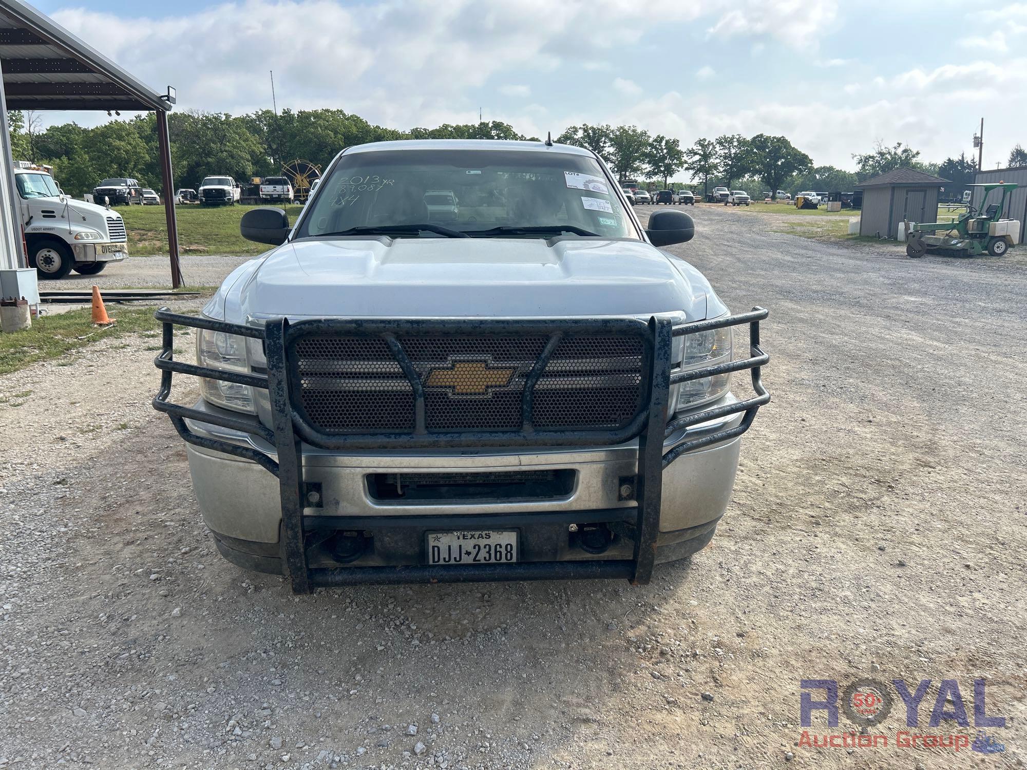 2013 Chevrolet Silverado 4x4 Extended Cab Pickup Truck