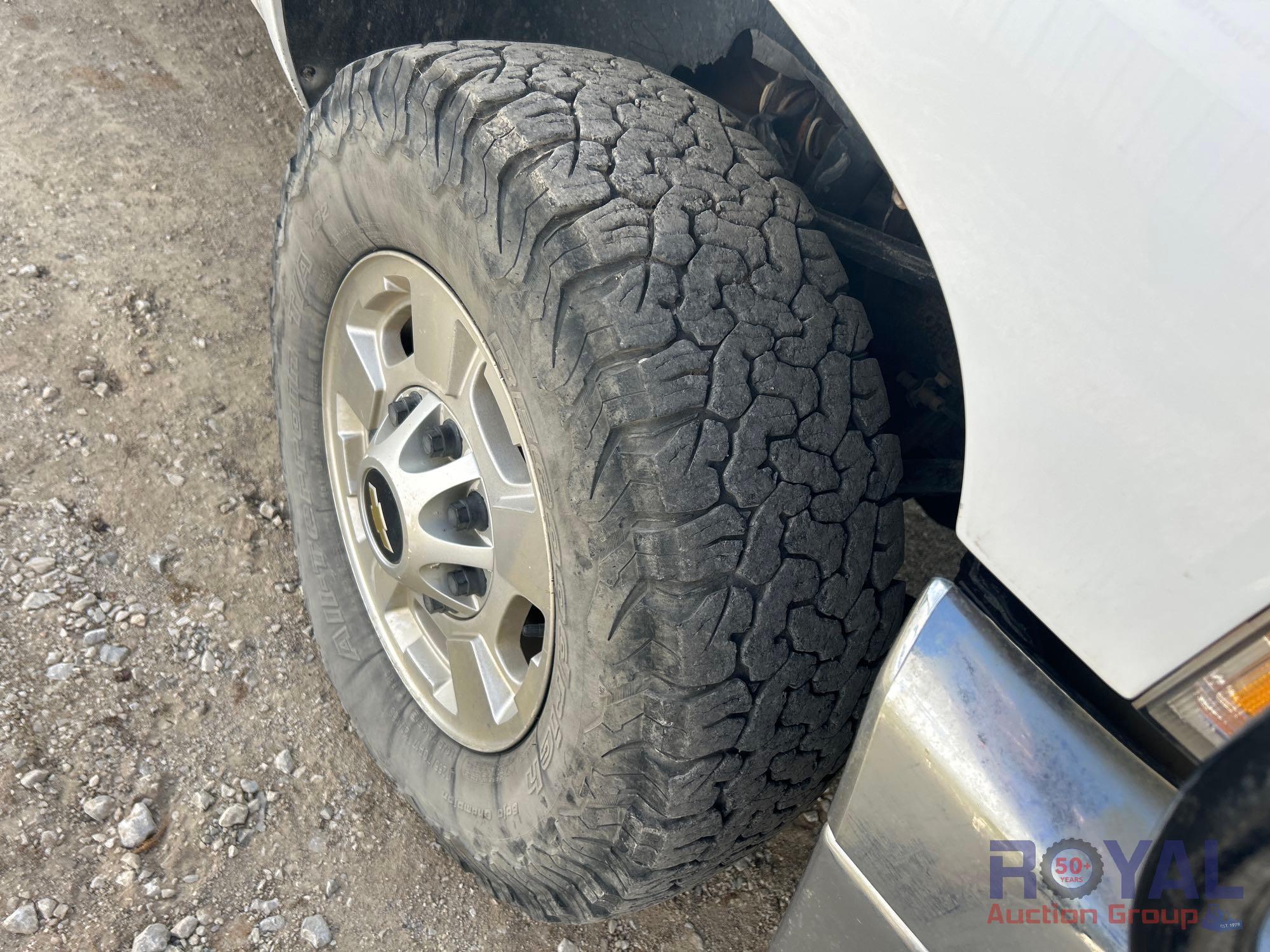 2013 Chevrolet Silverado 4x4 Extended Cab Pickup Truck