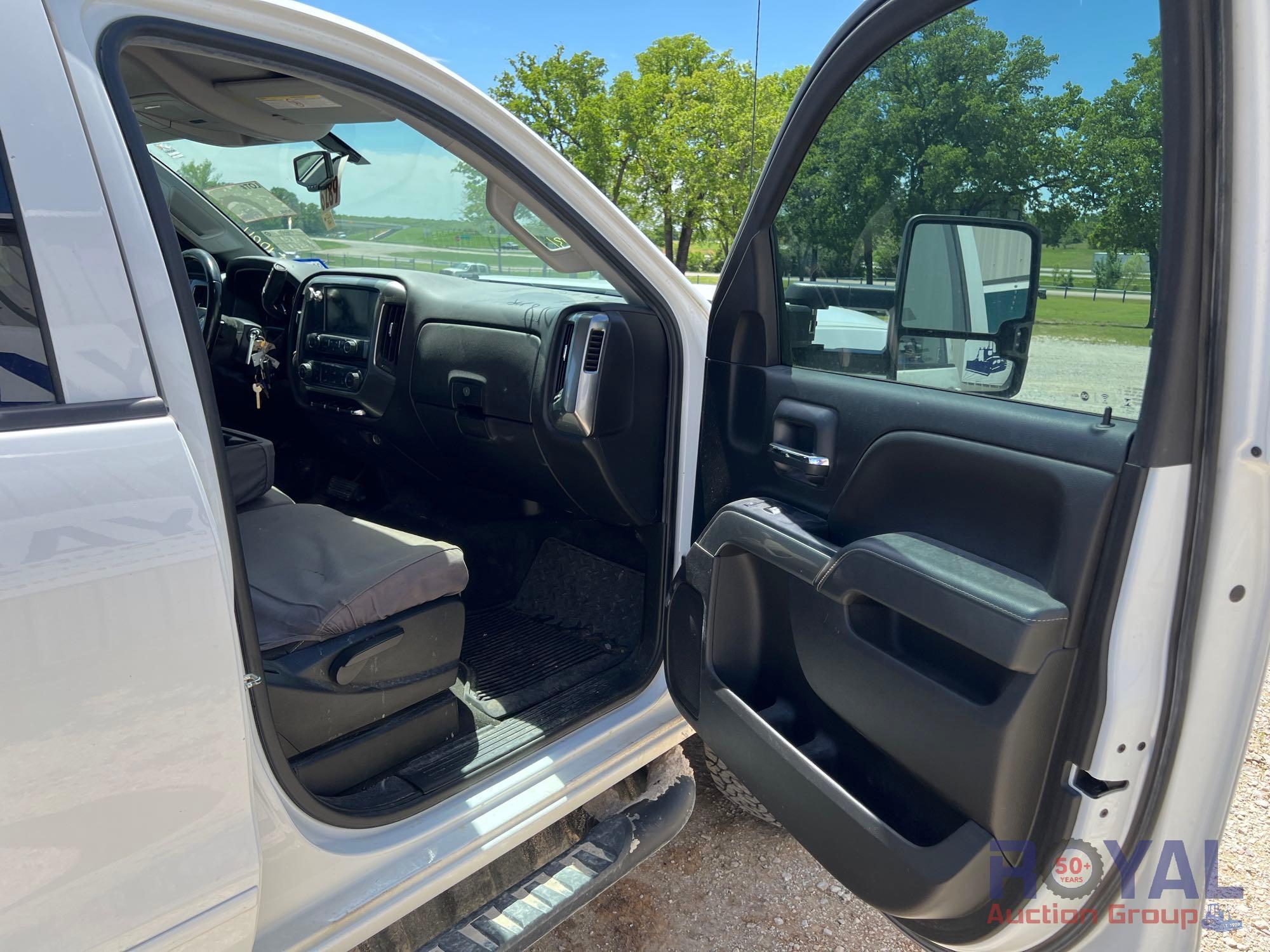 2018 Chevrolet 2500HD 4x4 Crew Cab Diesel Service Truck