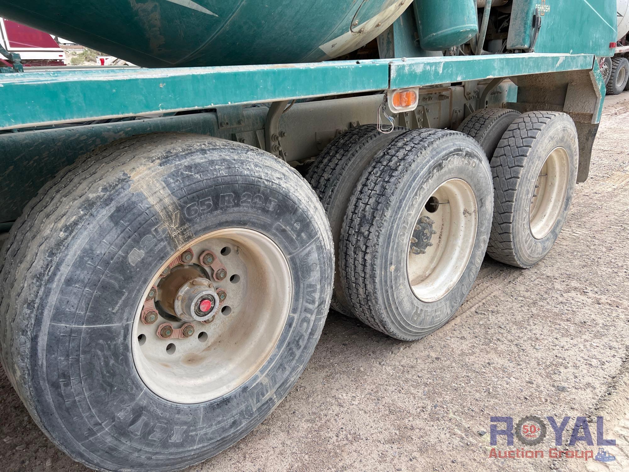 2005 Oshkosh 8x6 Concrete Mixer Truck