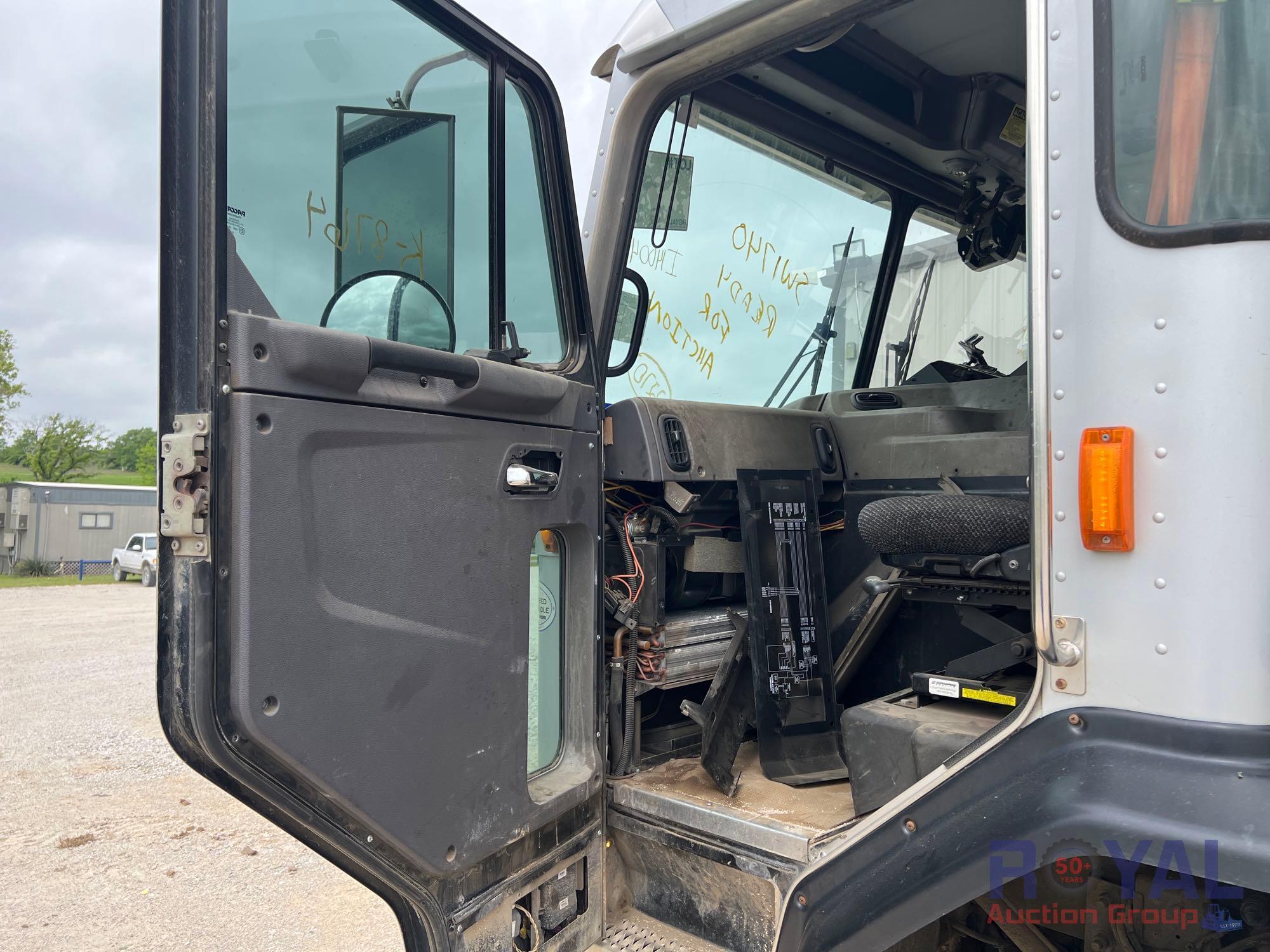 2018 Peterbilt 520 Automated Side Load Garbage Truck