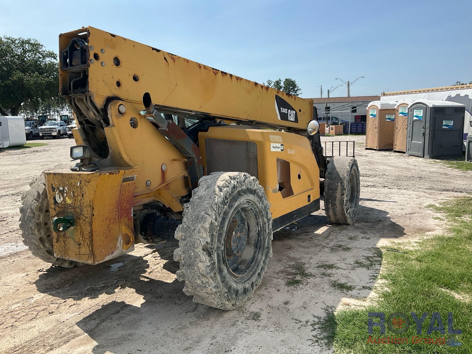 2015 Caterpillar TL943C 9,000LB Rough Terrain Telehandler