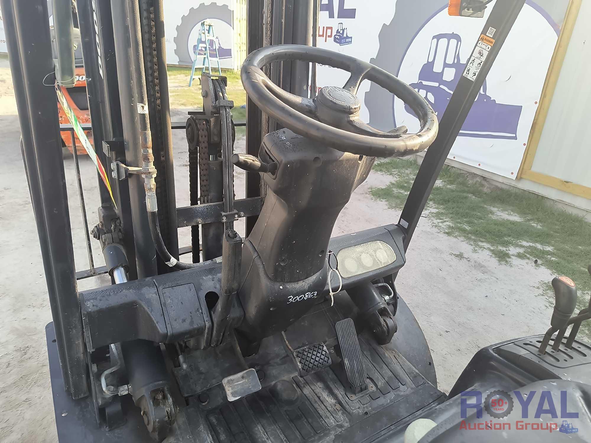2018 Doosan 25P-5 LP Gas Pneumatic Tire Forklift