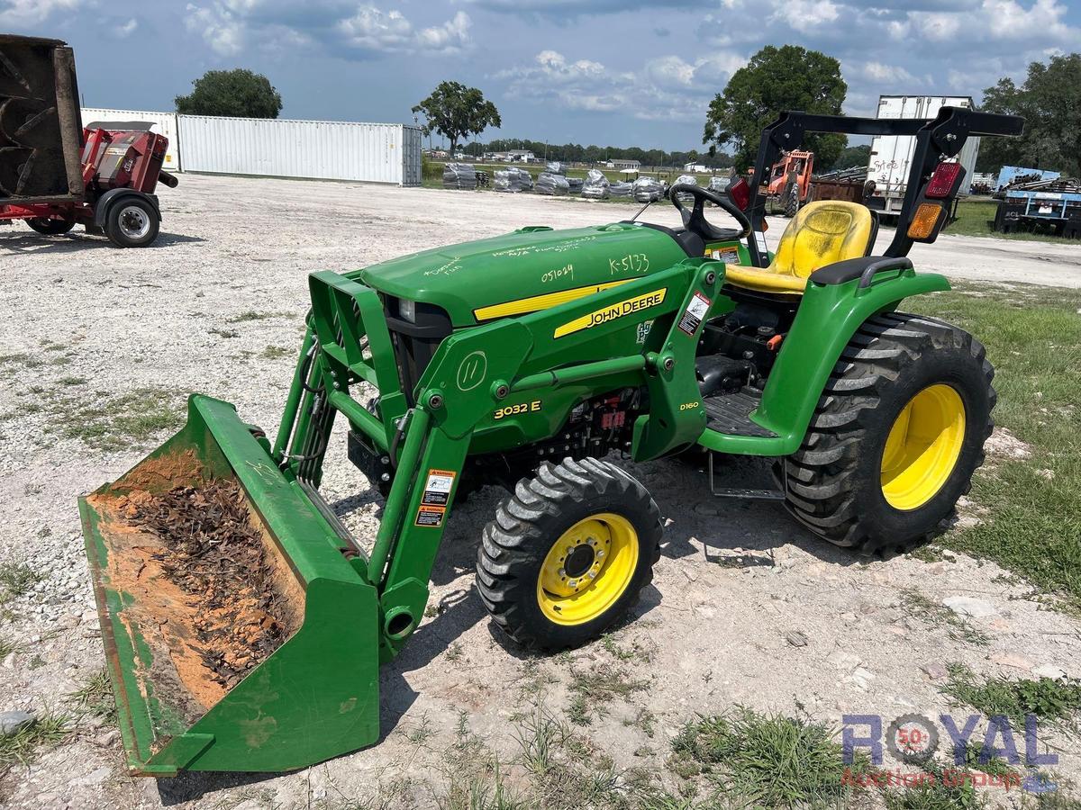 John Deere 3032E 4WD Front End Loader Tractor