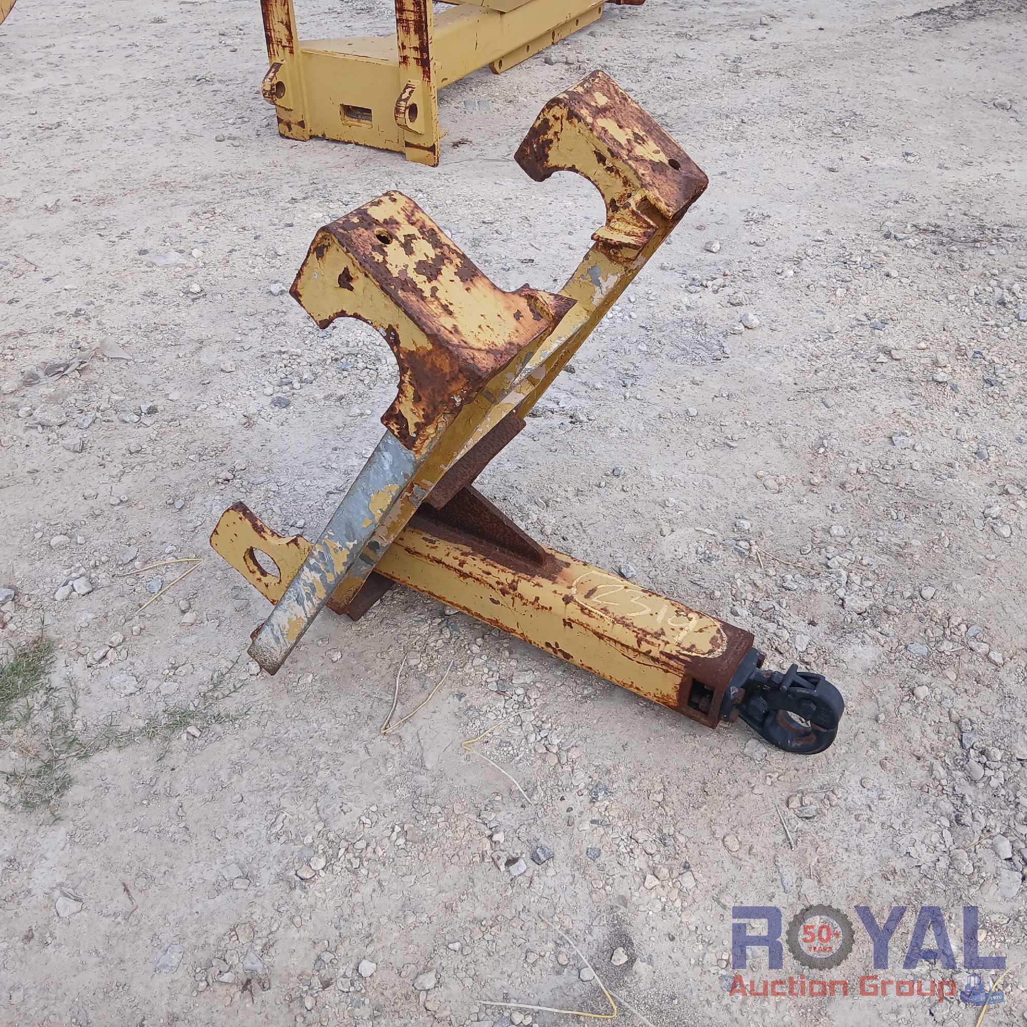 Caterpillar Hitch Attachment