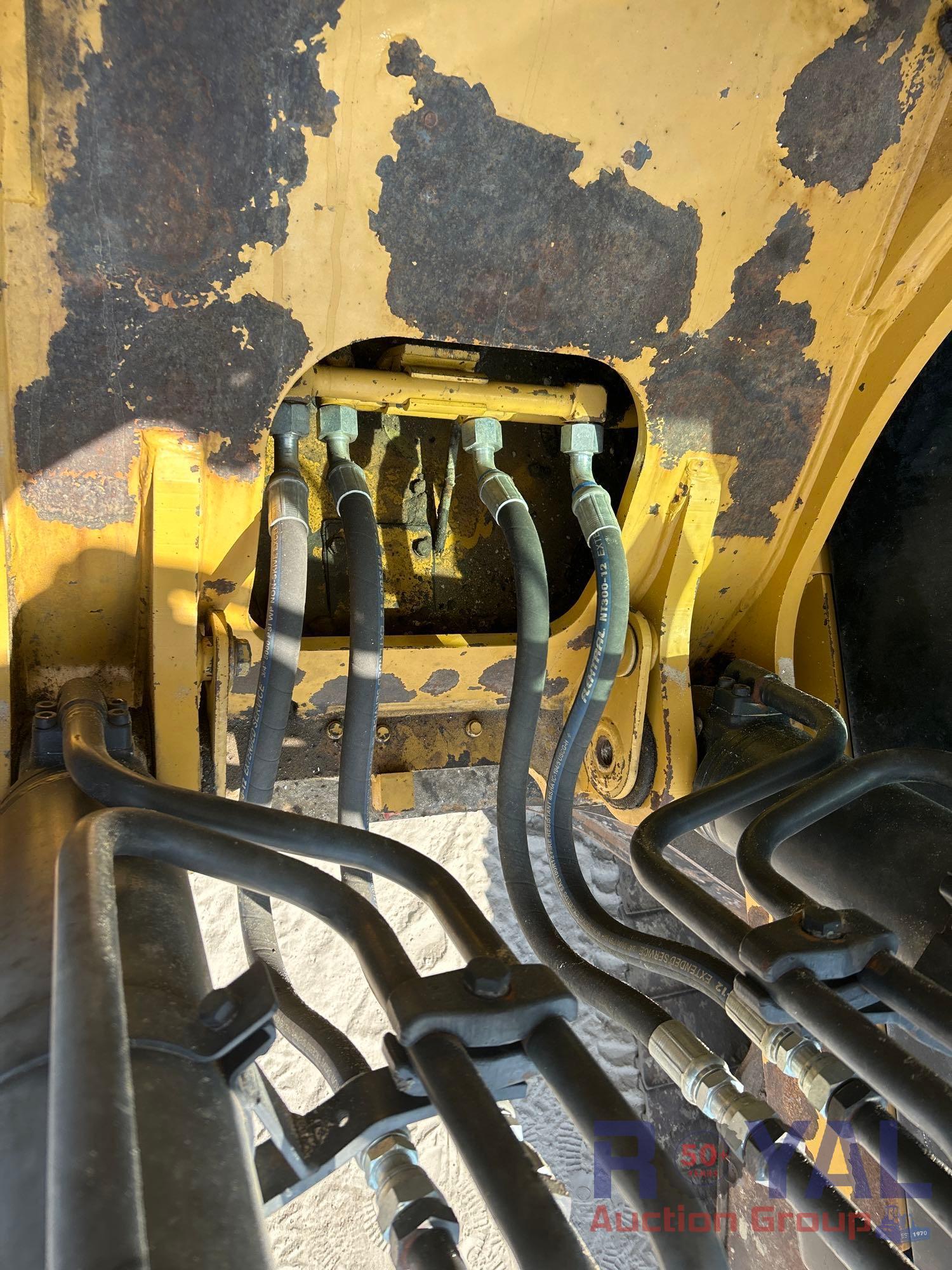 2013 Caterpillar 320E Hydraulic Excavator