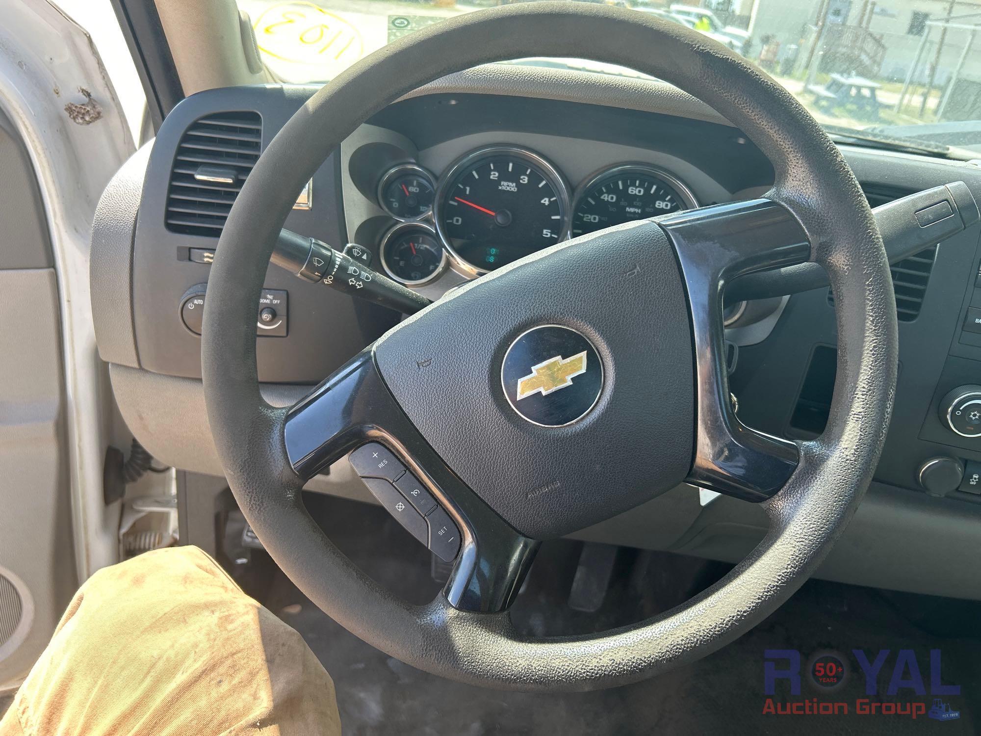 2013 Chevrolet Silverado 2500HD Service Truck