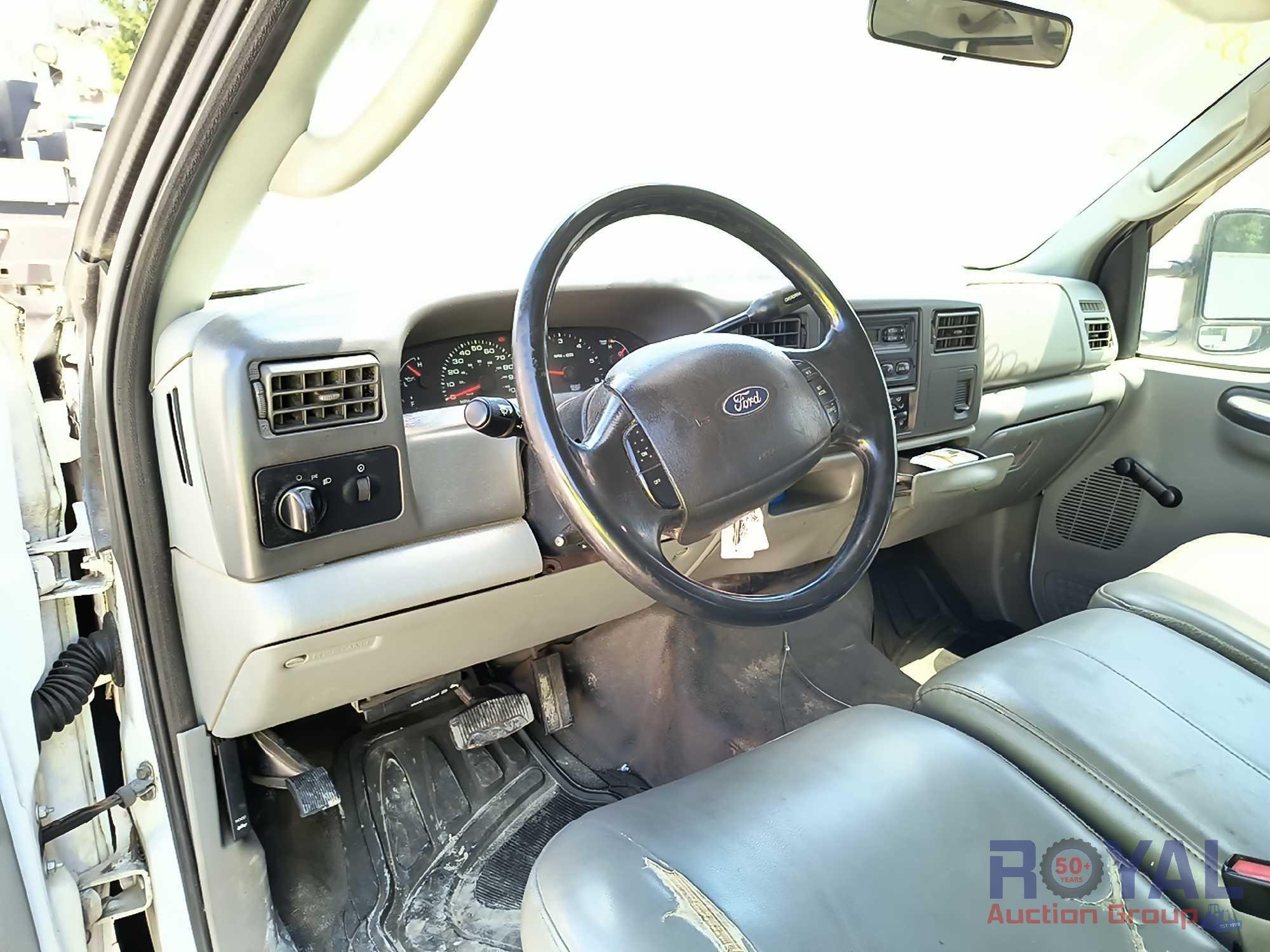 2004 Ford F250 Crew Cab Service Truck