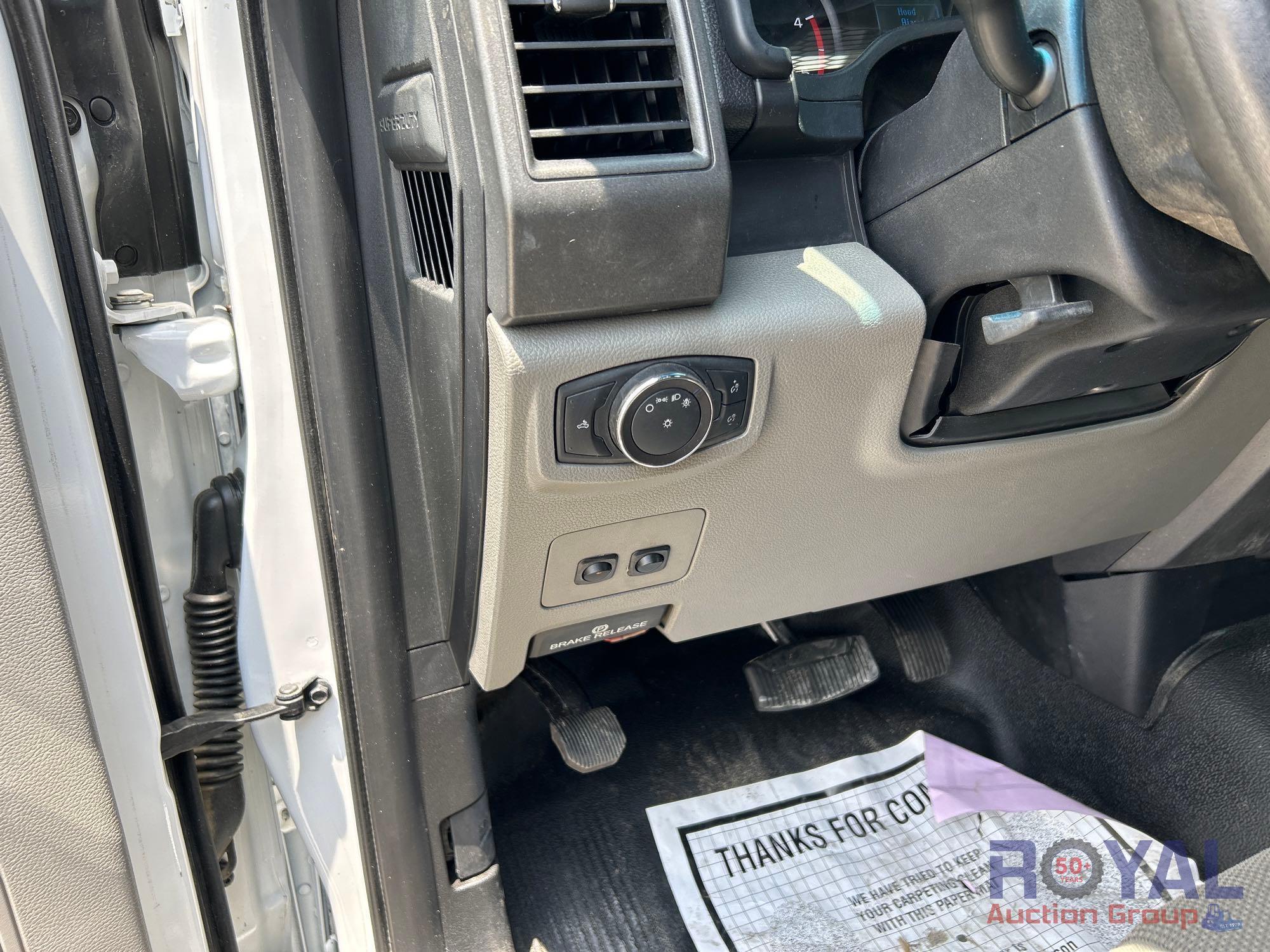 2019 Ford F450 4x4 Gooseneck Hauler Flatbed Truck