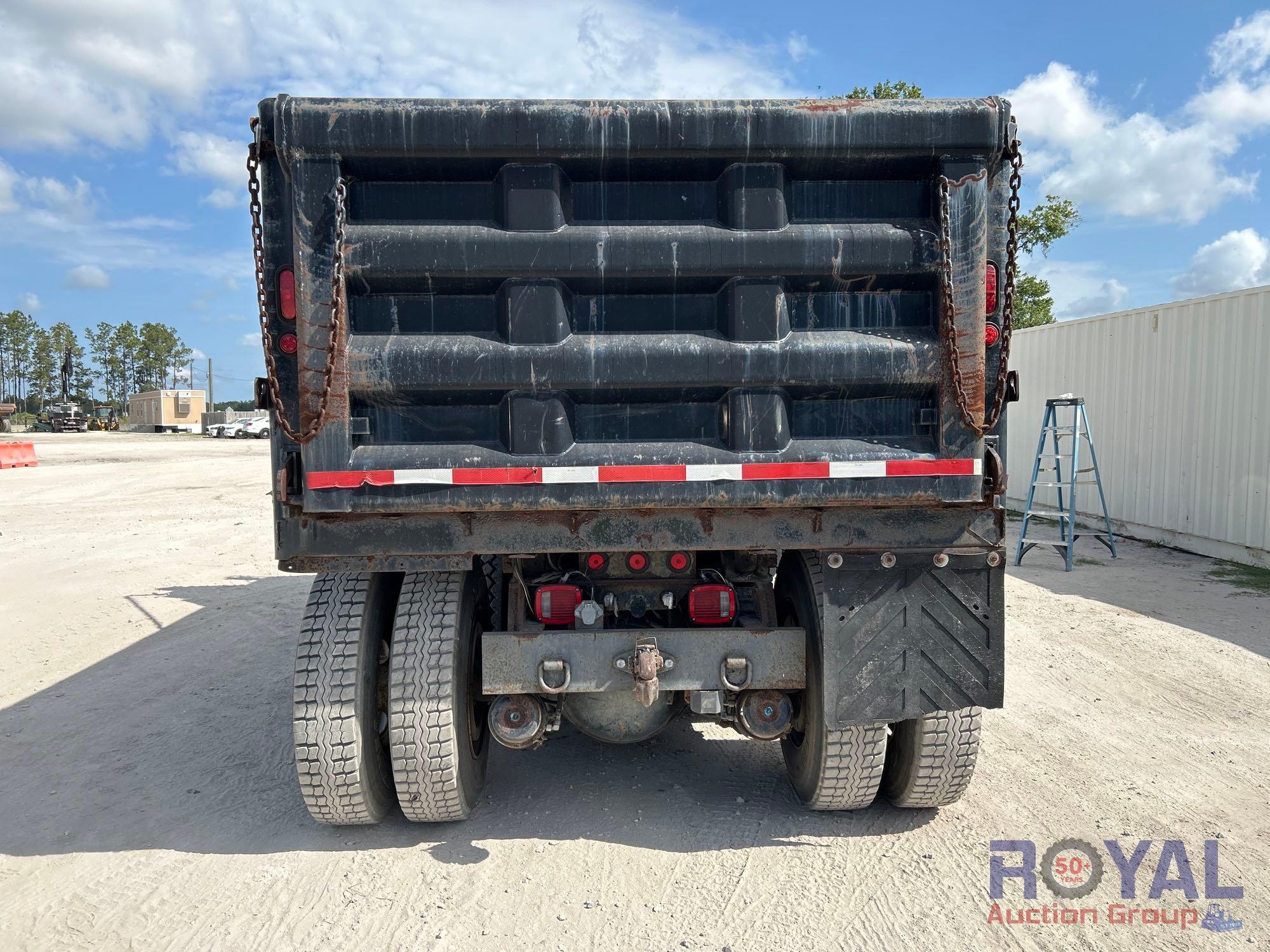 2001 Sterling L7500 T/A Dump Truck