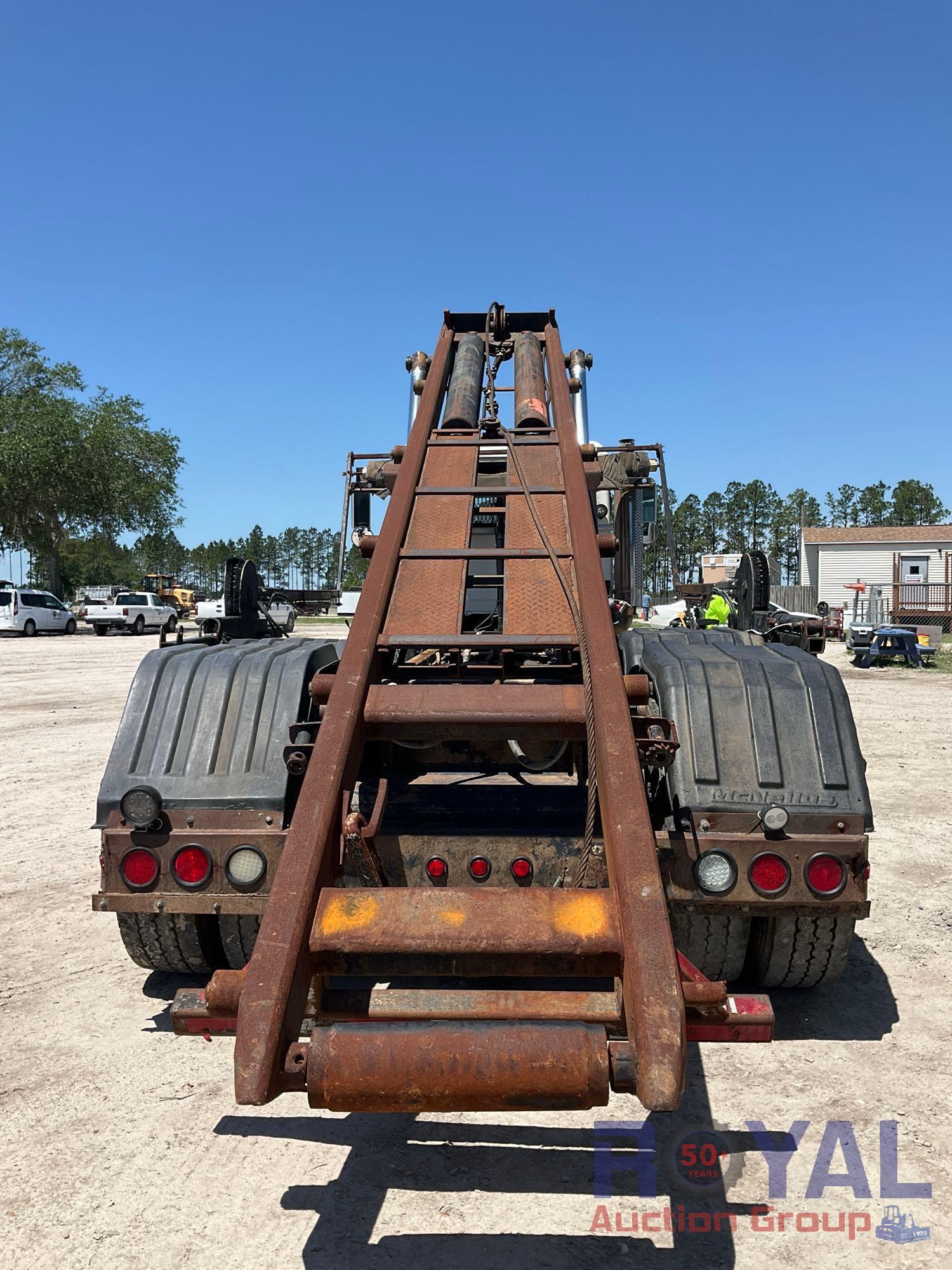 2005 Mack CV713 Galbreath UR-OR-174 Rolloff Truck