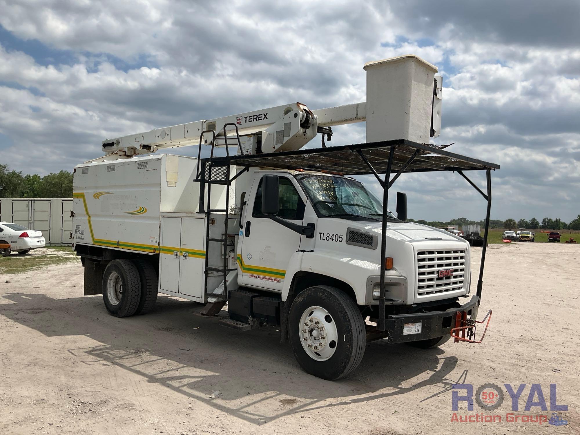 2007 GMC C7500 HI Ranger XT-55 Chipper Dump Forestry Bucket Truck