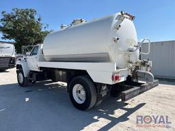 1994 Ford F800 2500 Gallon Water Truck