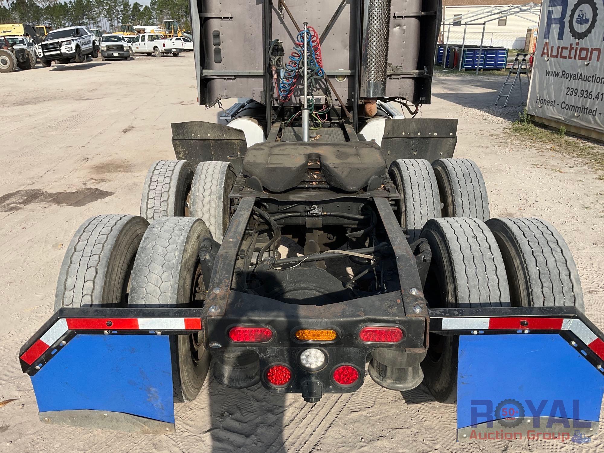 2007 Freightliner Columbia 120 T/A Truck Tractor