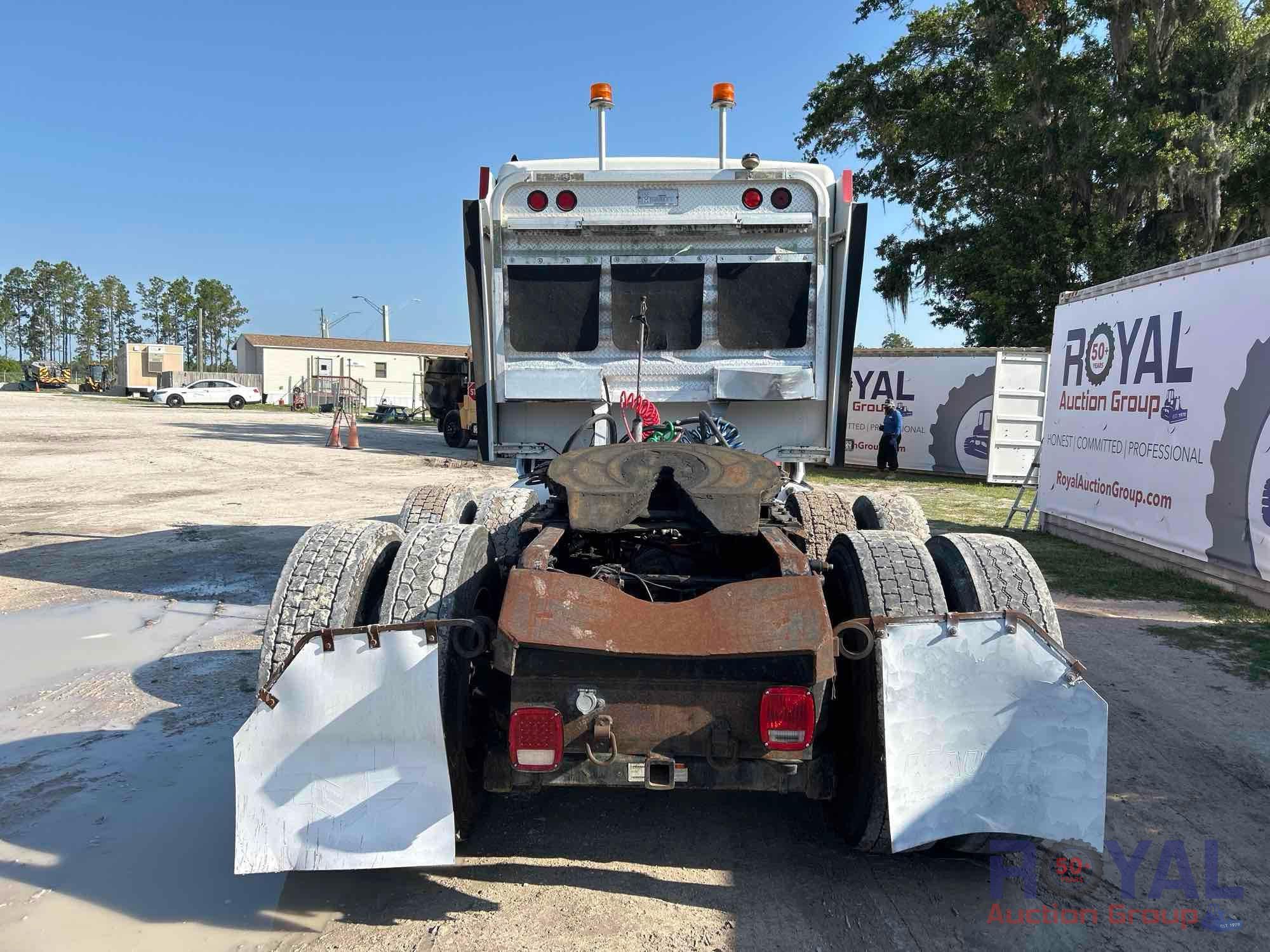 2007 Kenworth T800 T/A Sleeper Truck Tractor