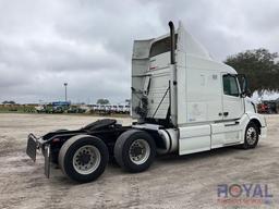 2010 Volvo VNL T/A Sleeper Truck Tractor