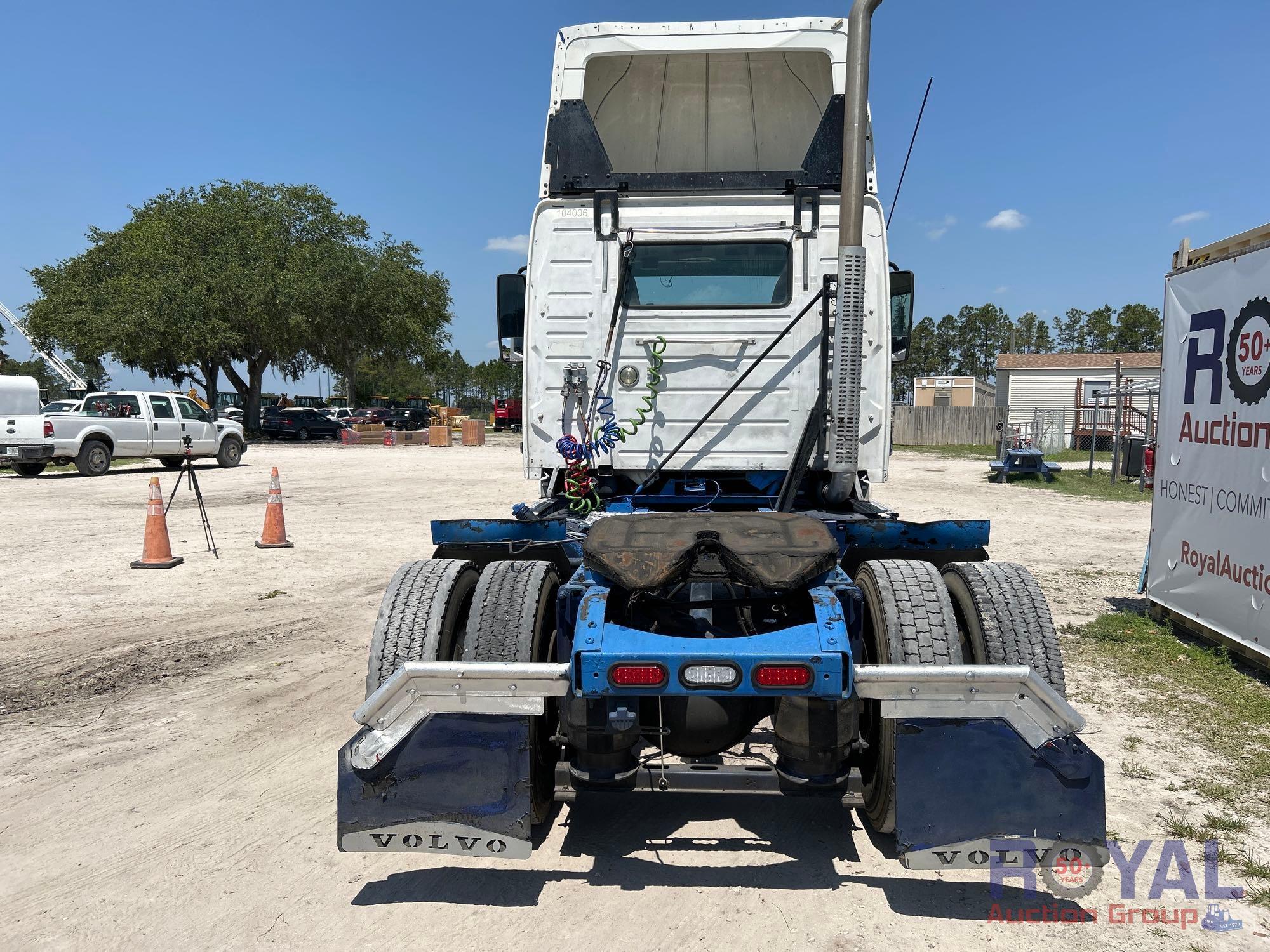 2015 Volvo VNL S/A Day Cab Truck Tractor