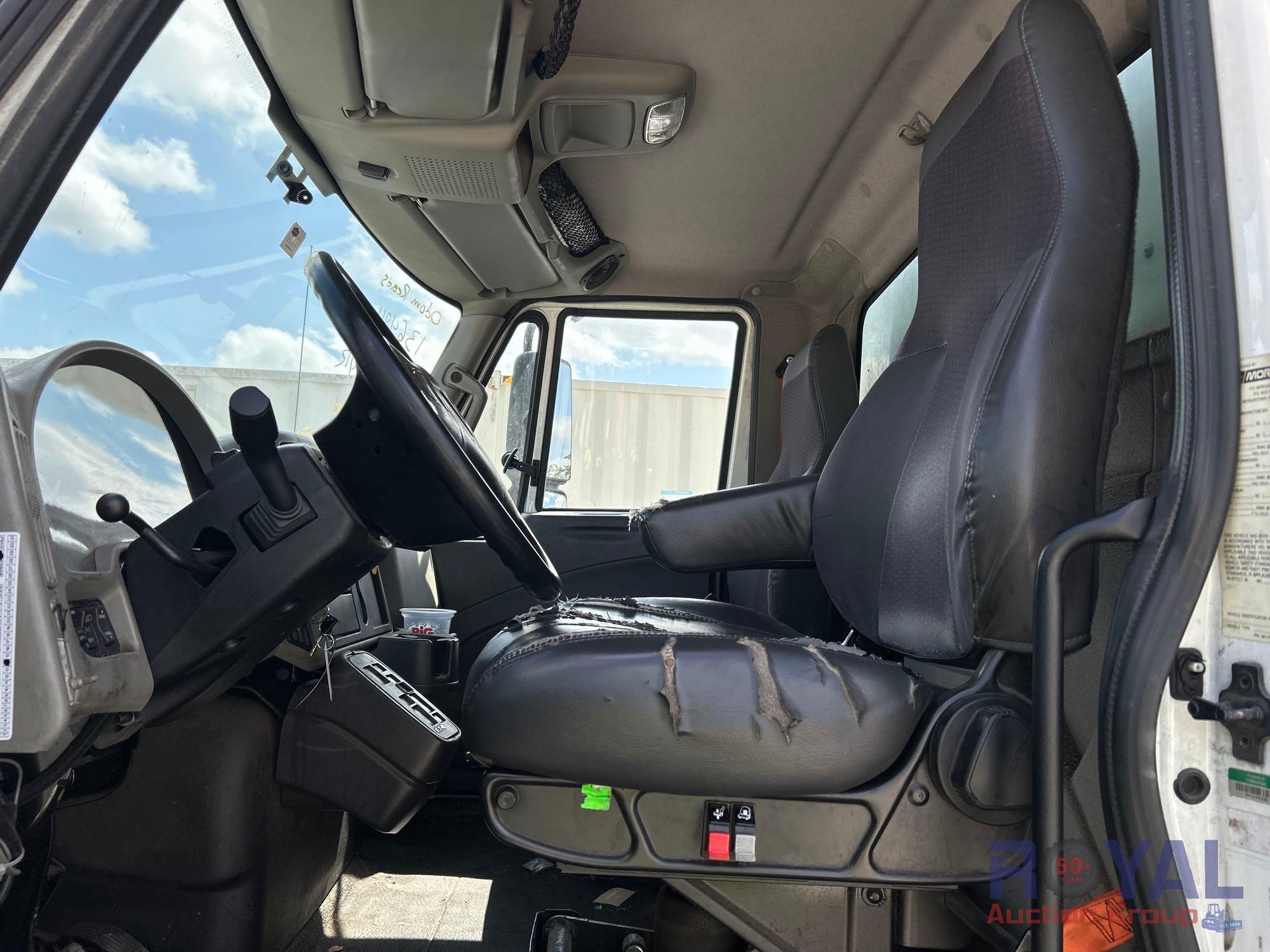 2017 International DuraStar 26ft 4300 Box Truck