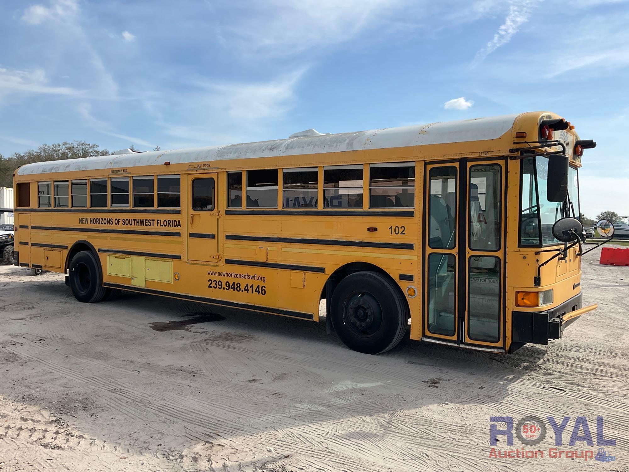 2000 International RE3000 School Bus