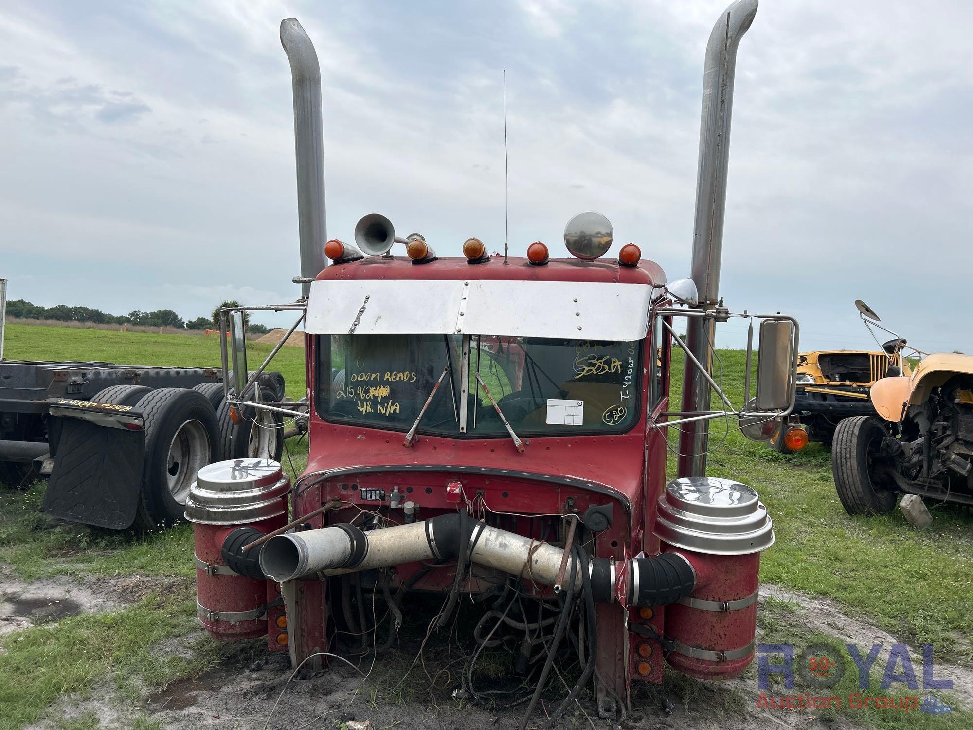 Peterbilt Cab