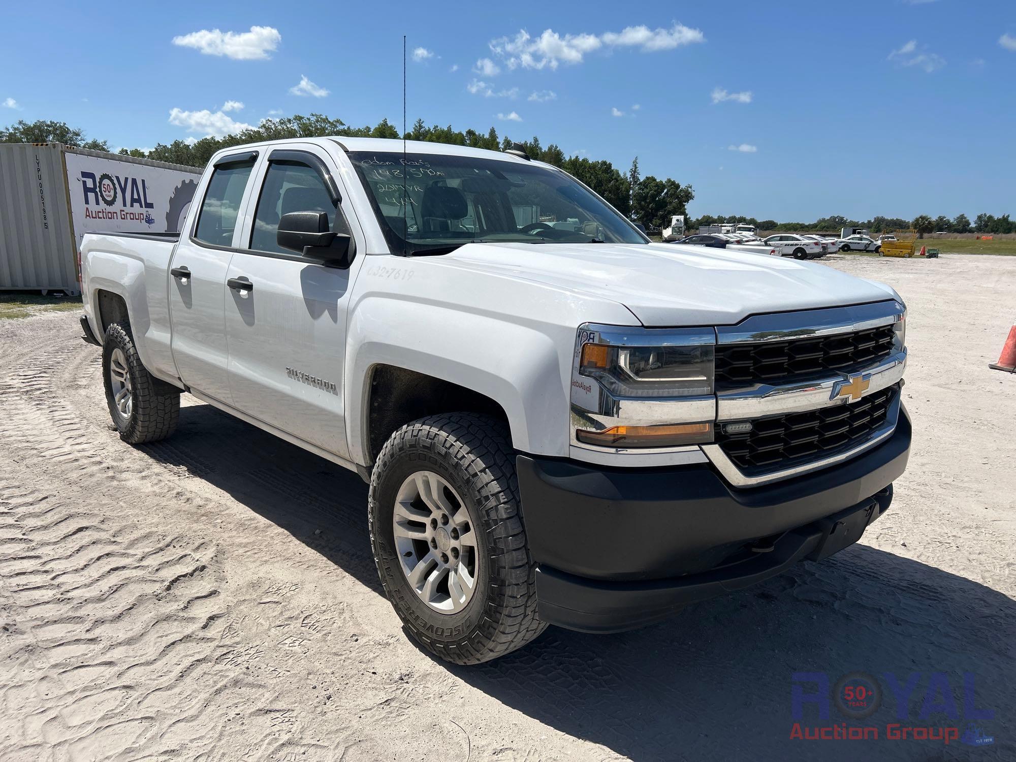 2017 Chevrolet Silverado 1500 4x4 Crew Cab Pickup Truck