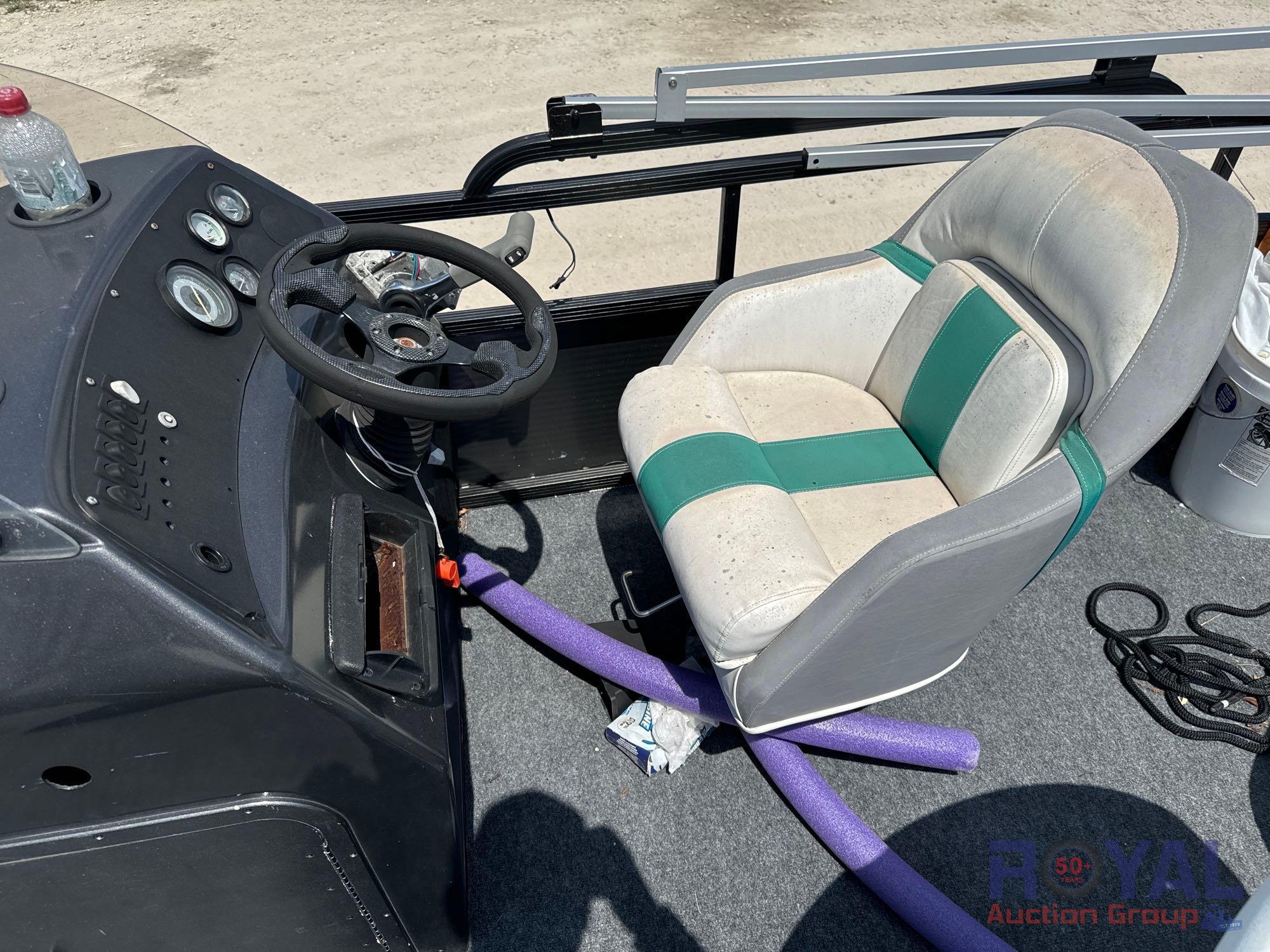 1999 Polaris 20ft. Pontoon Boat