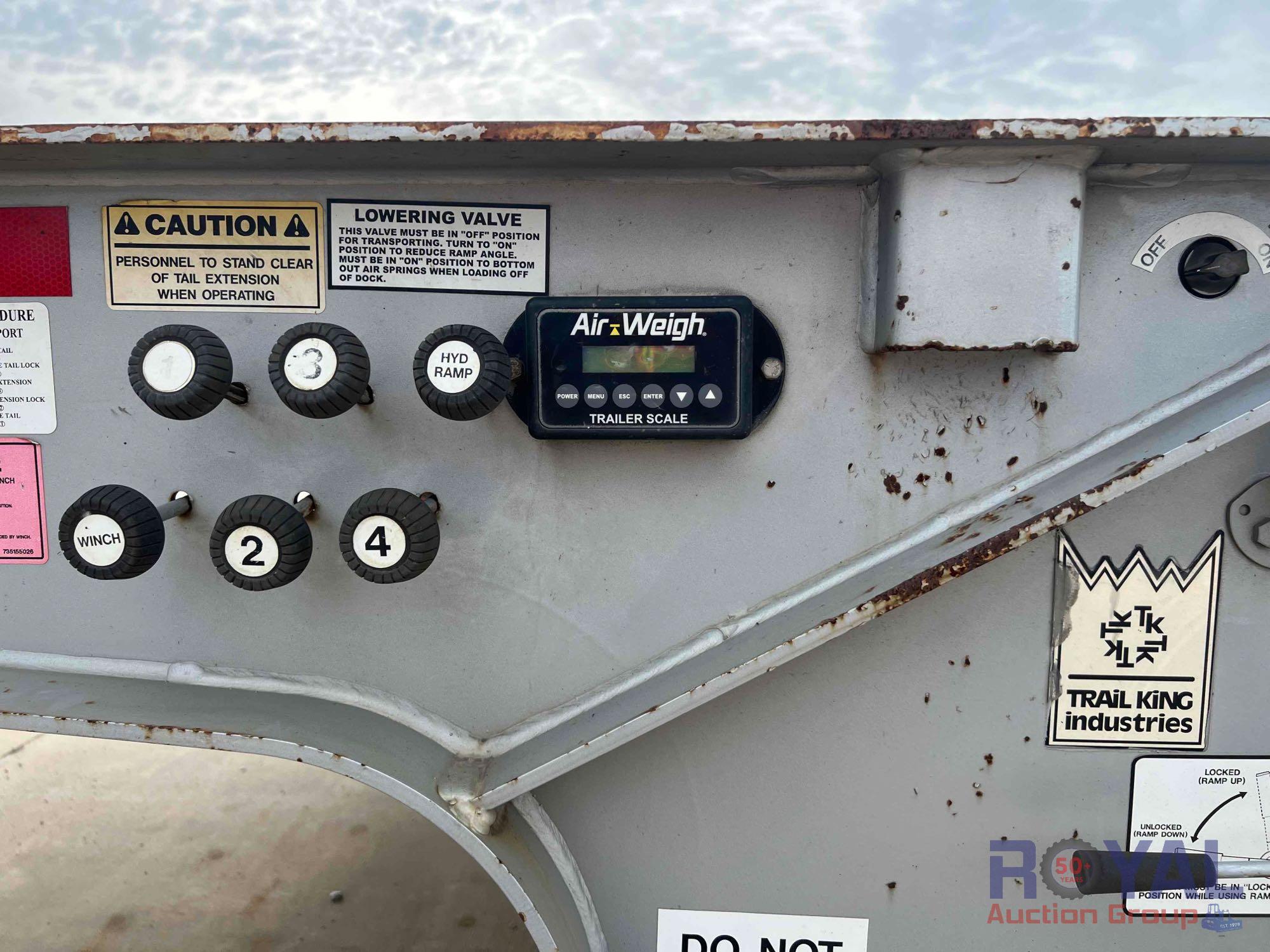2013 Trail King TK80HT T/A Hydraulic Dovetail Trailer
